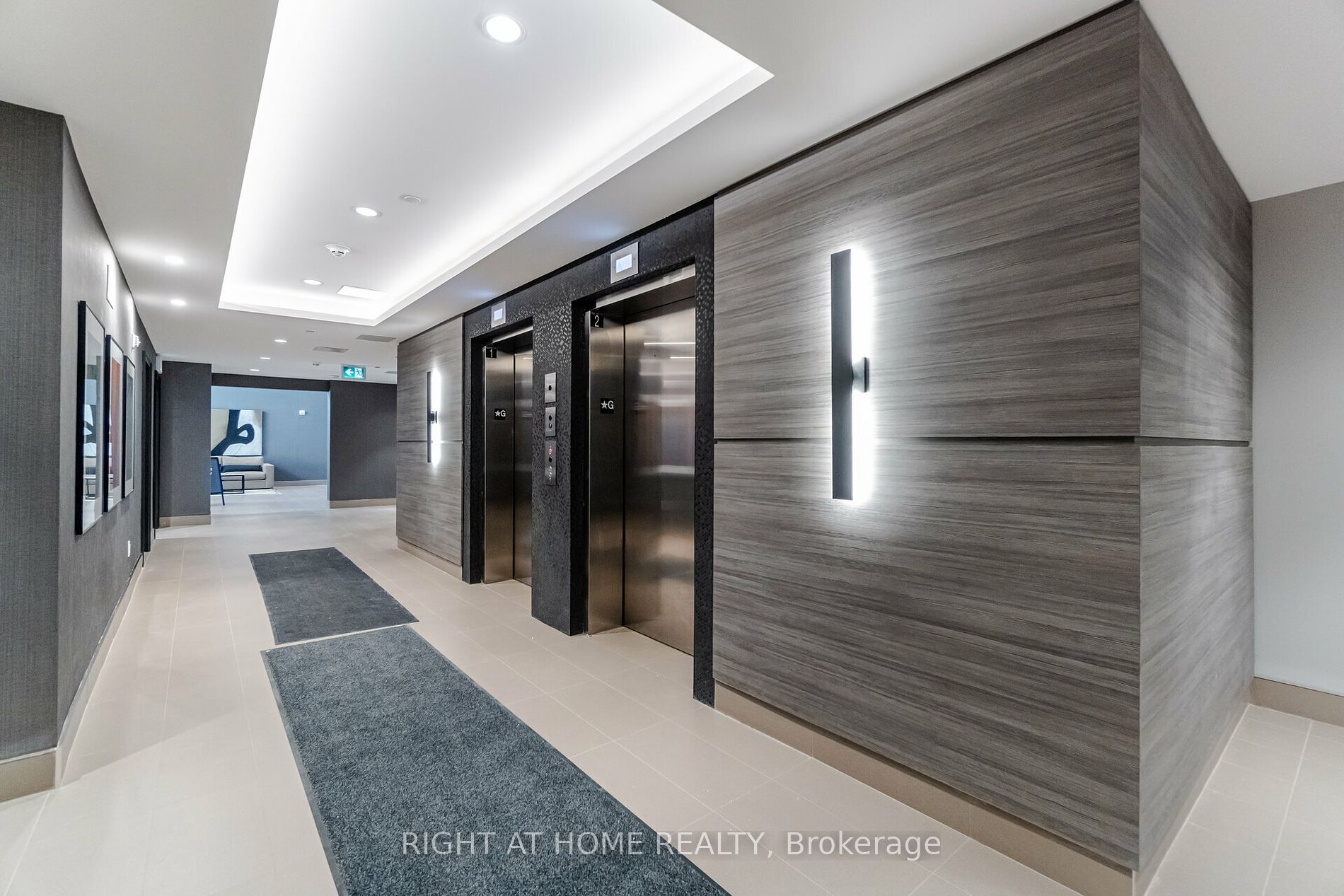 460 Gordon Krantz Ave 213