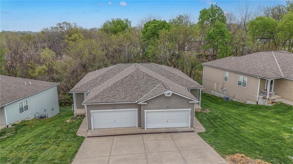 3301-3303 N 103rd Terrace