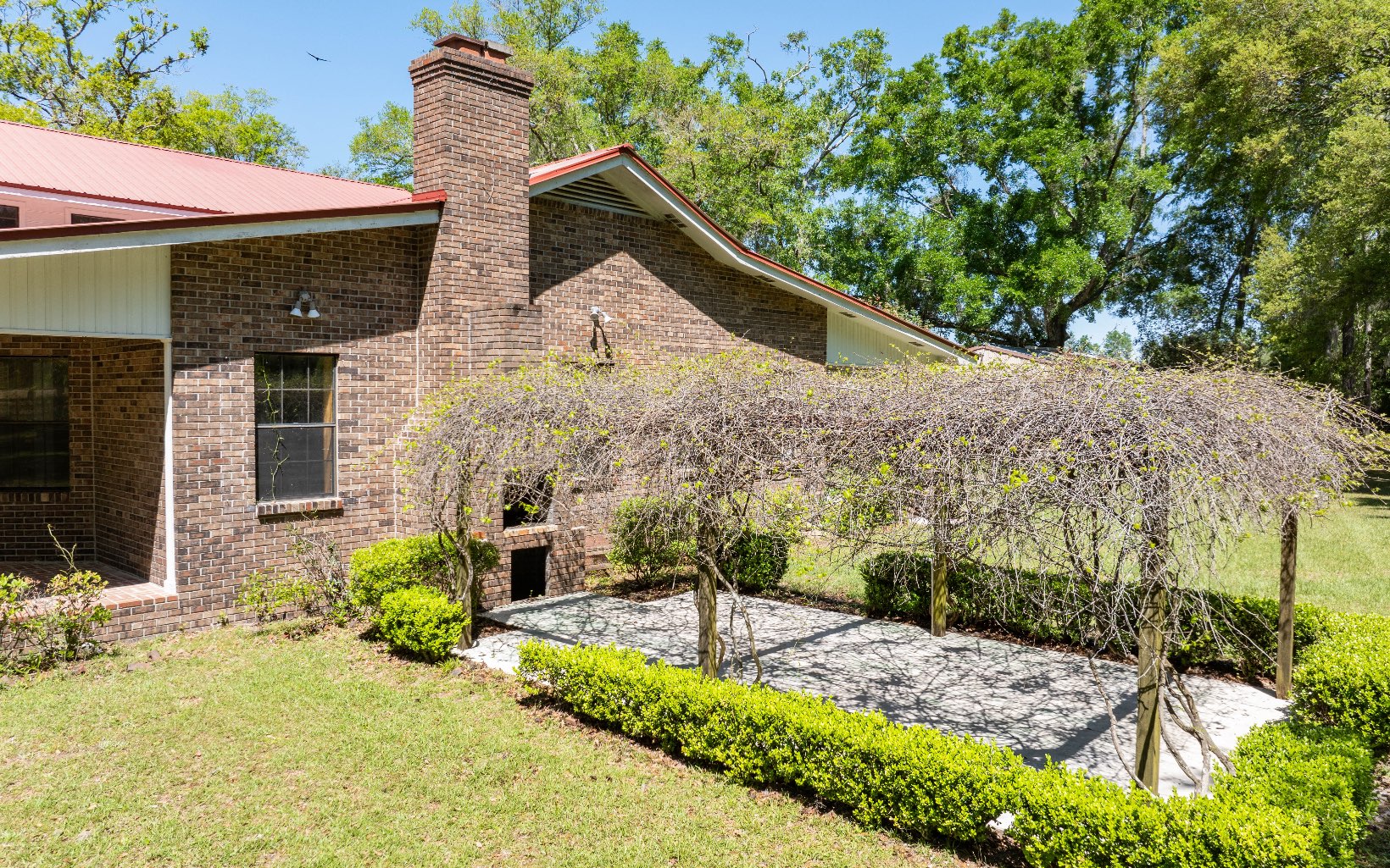 444-1 SE Bisbee Loop