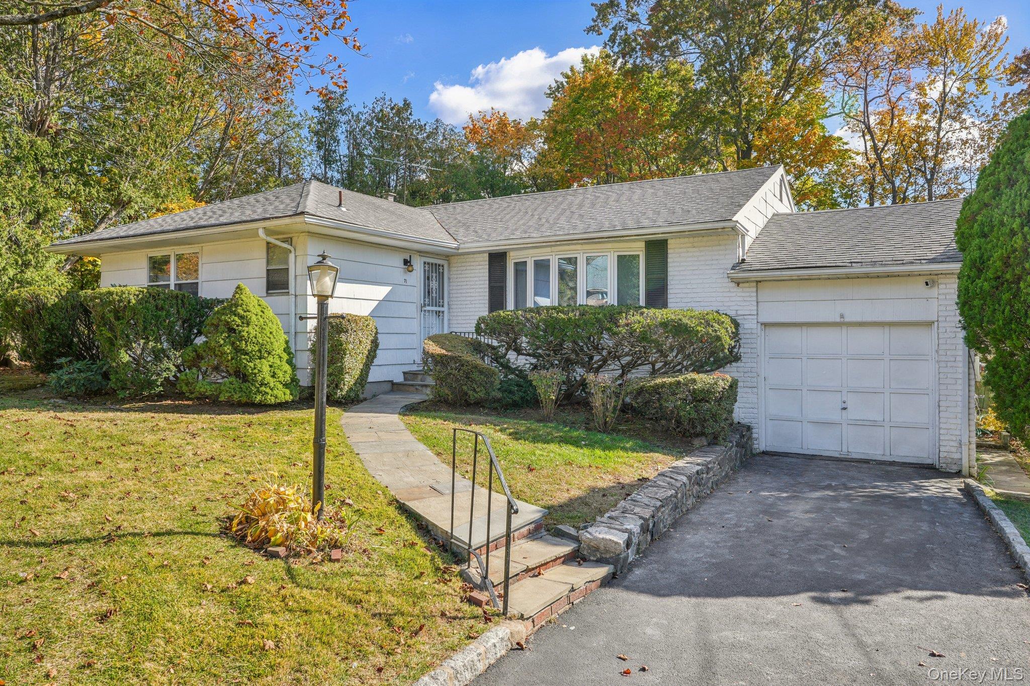 Single level living current listing at 71 Dora Lane features 3 bedrooms, 3 full bathrooms, approximately 1,450 square feet, and sits on a 0.27 acre lot.  Updated kitchen, generous living area, finished basement, Hardwood Floors throughout. Fenced in level yard.  Located in desirable neighborhood walking distance to elementary school. Offering a mix of classic and contemporary finishes