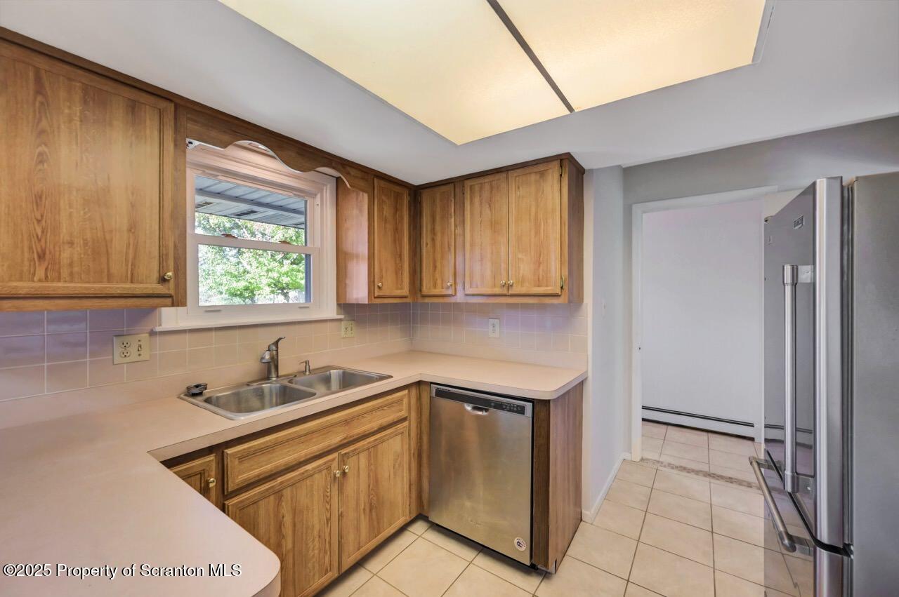 2 Crestmont Place