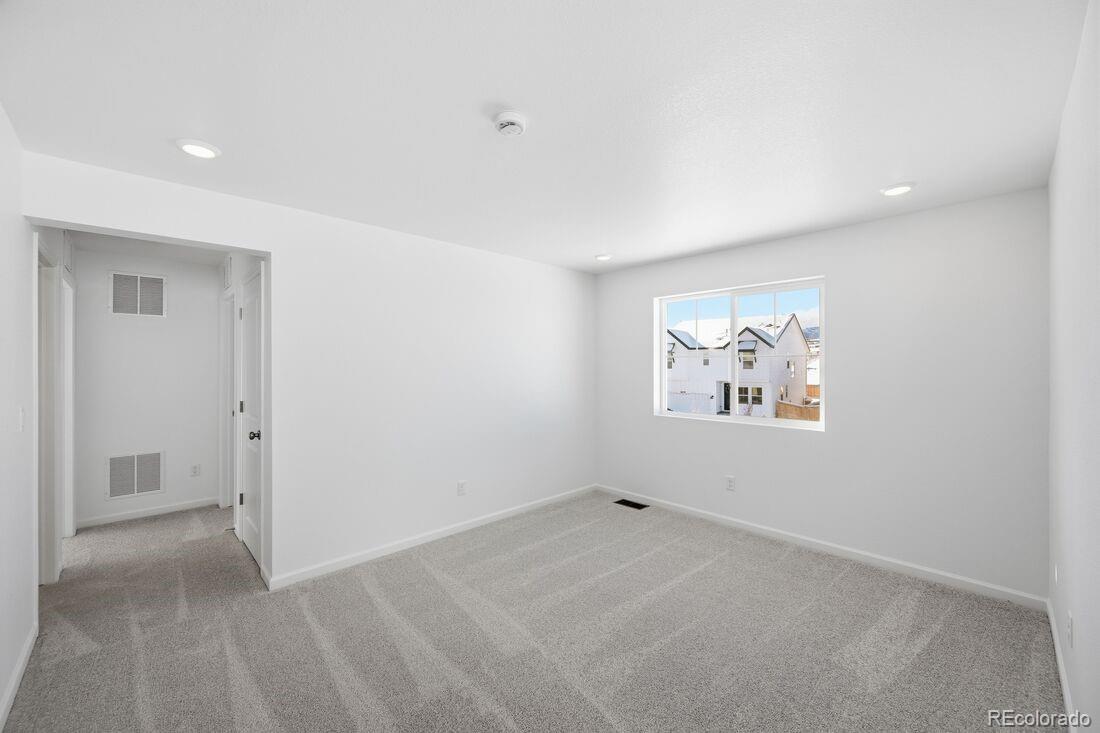 16657 W 92nd Place