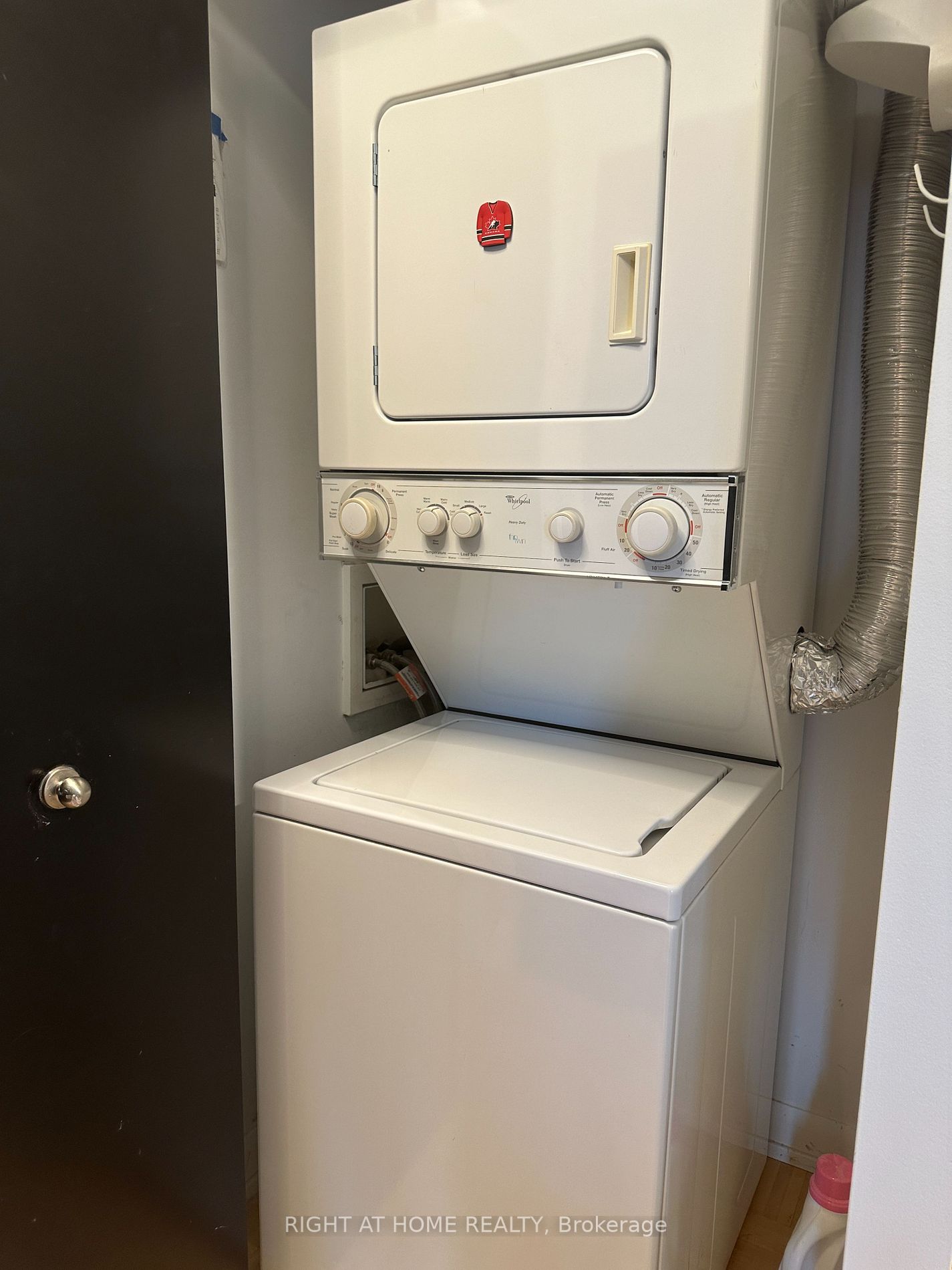 33 E Sheppard Ave 1205