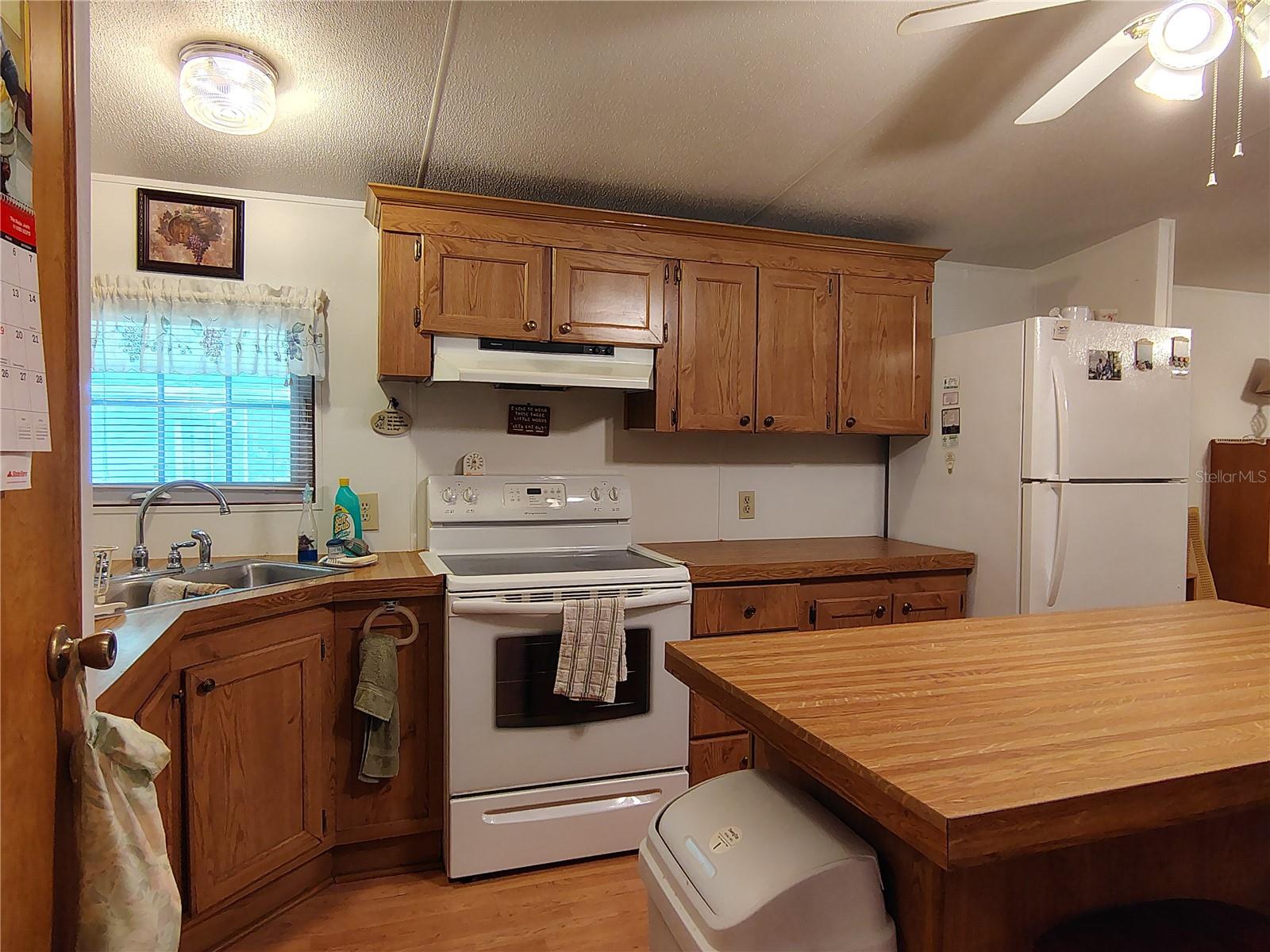 52 Outlet Drive