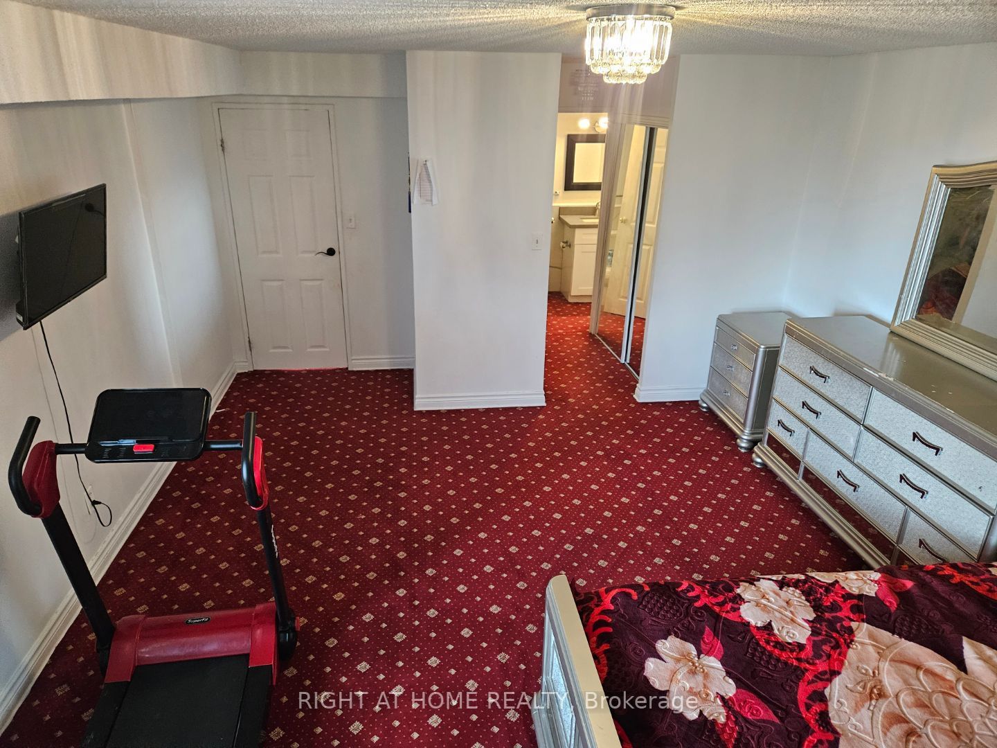 100 Wingarden Crt 410