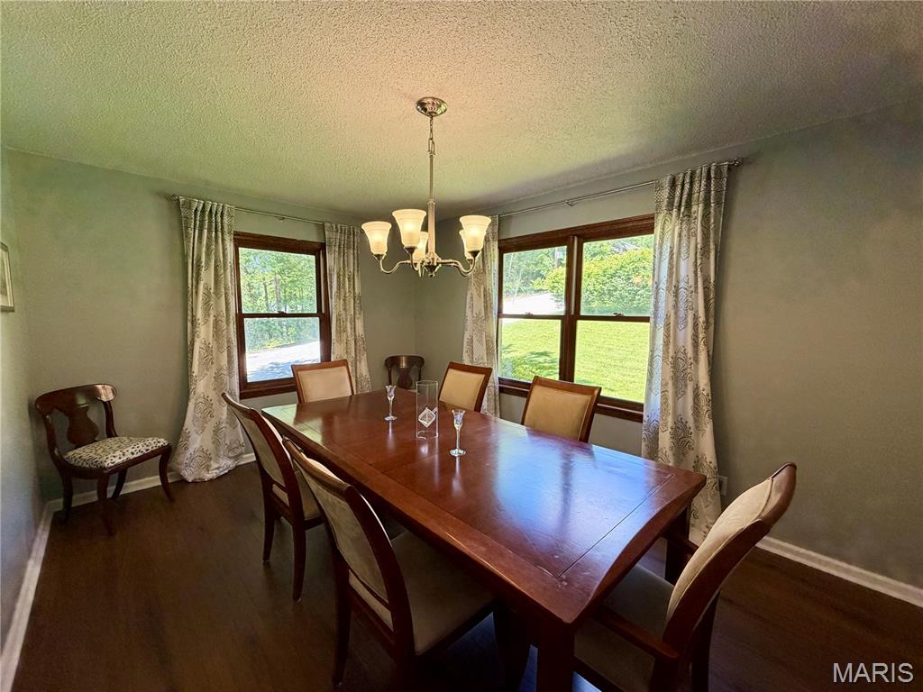 4 El Rancho Drive