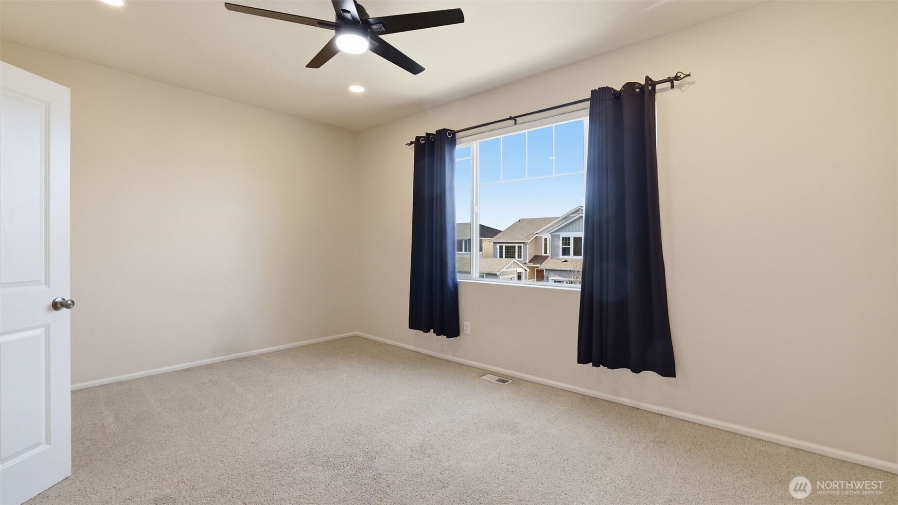 6114 Montevista Drive SE