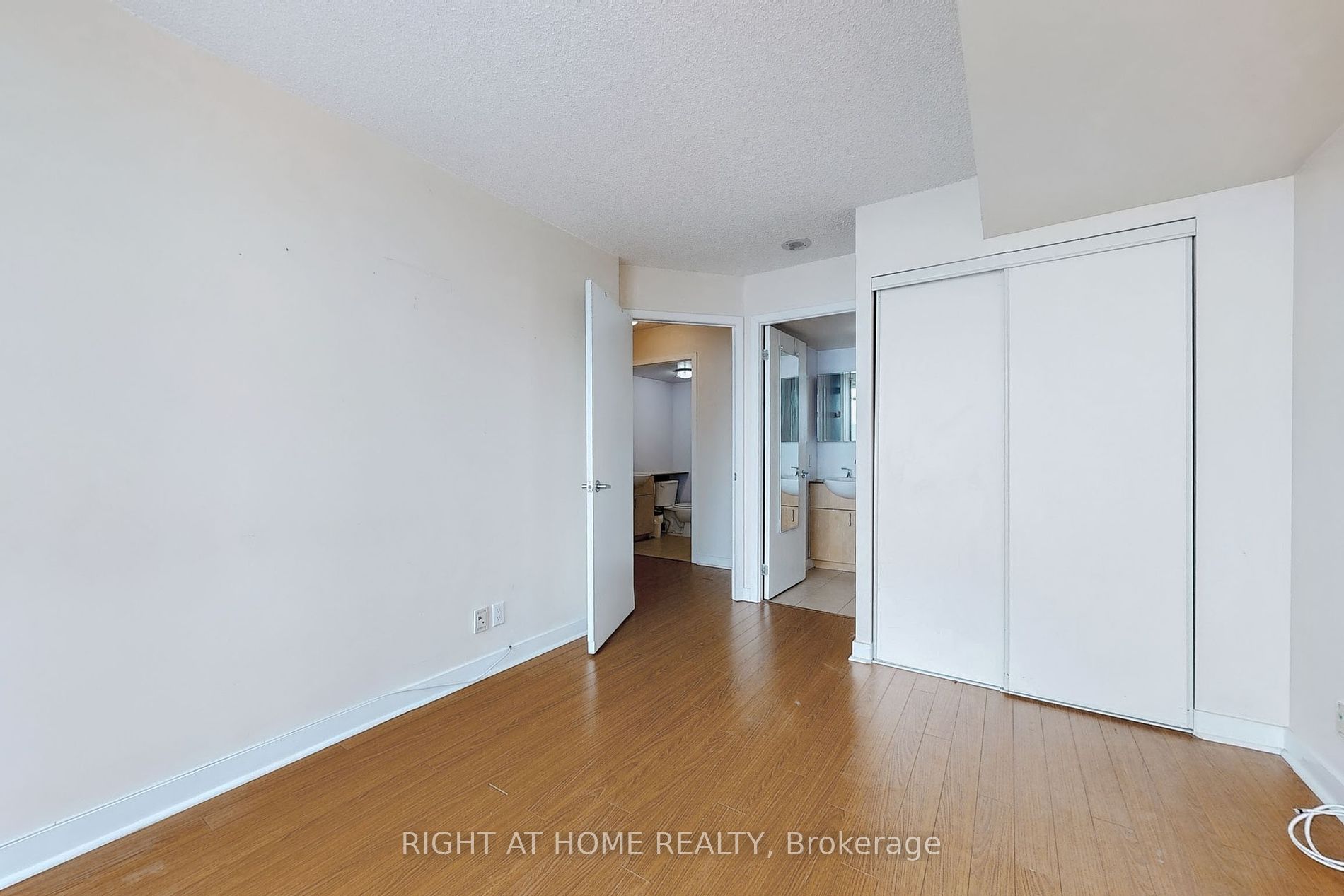 373 W Front St 2808