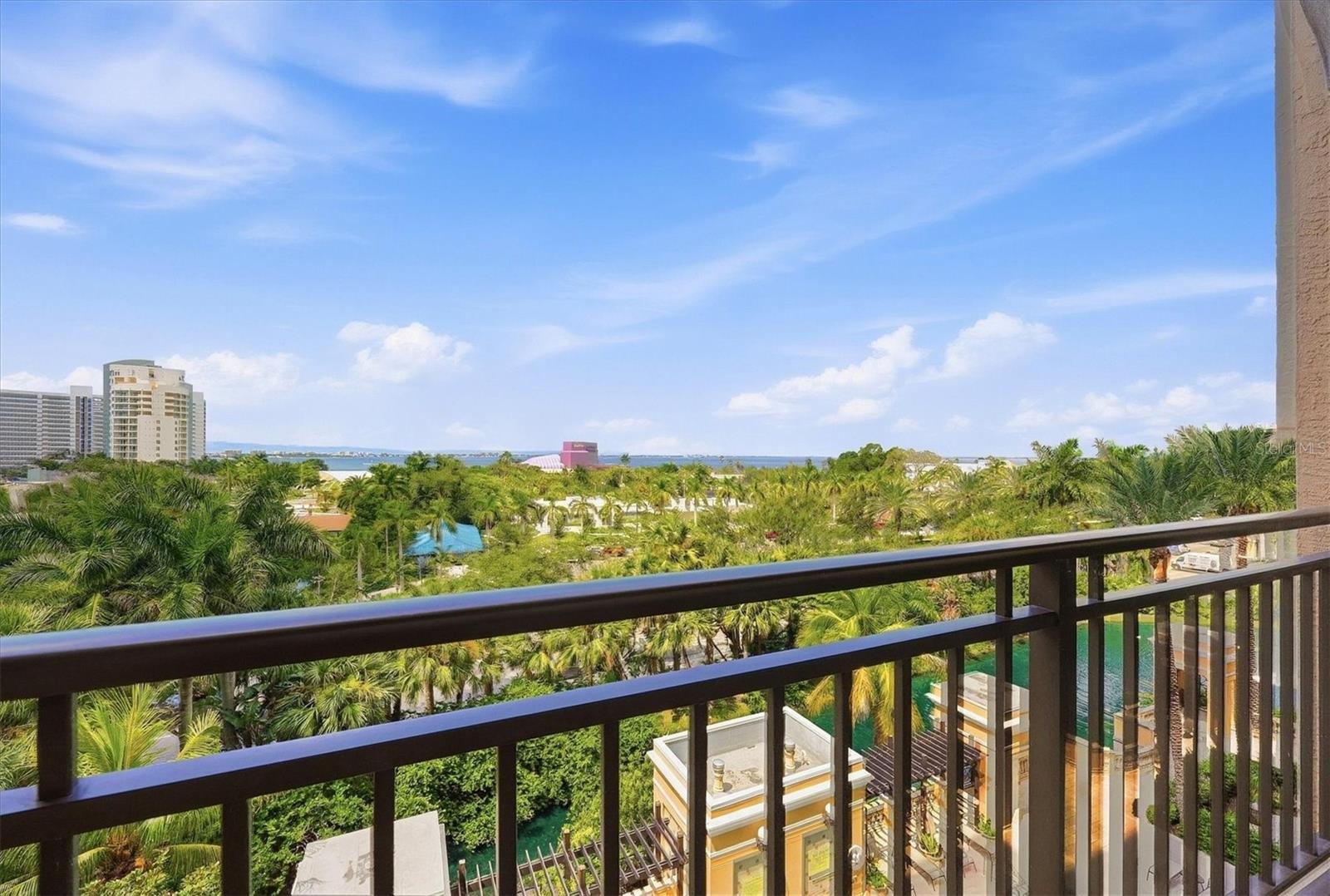 750 N Tamiami Trail 517