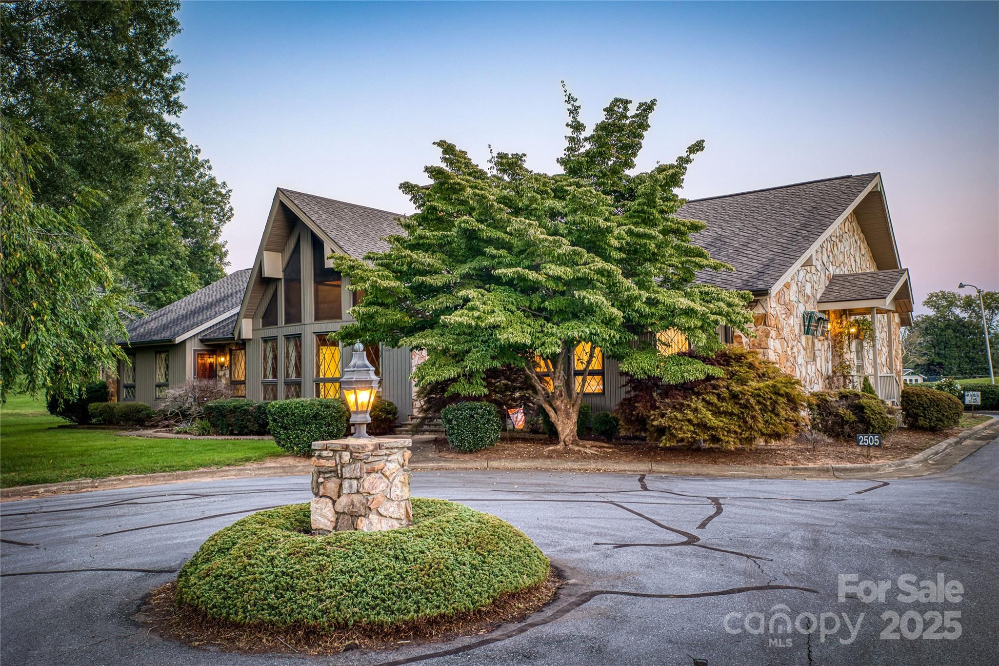 2505 Morganton Boulevard SW