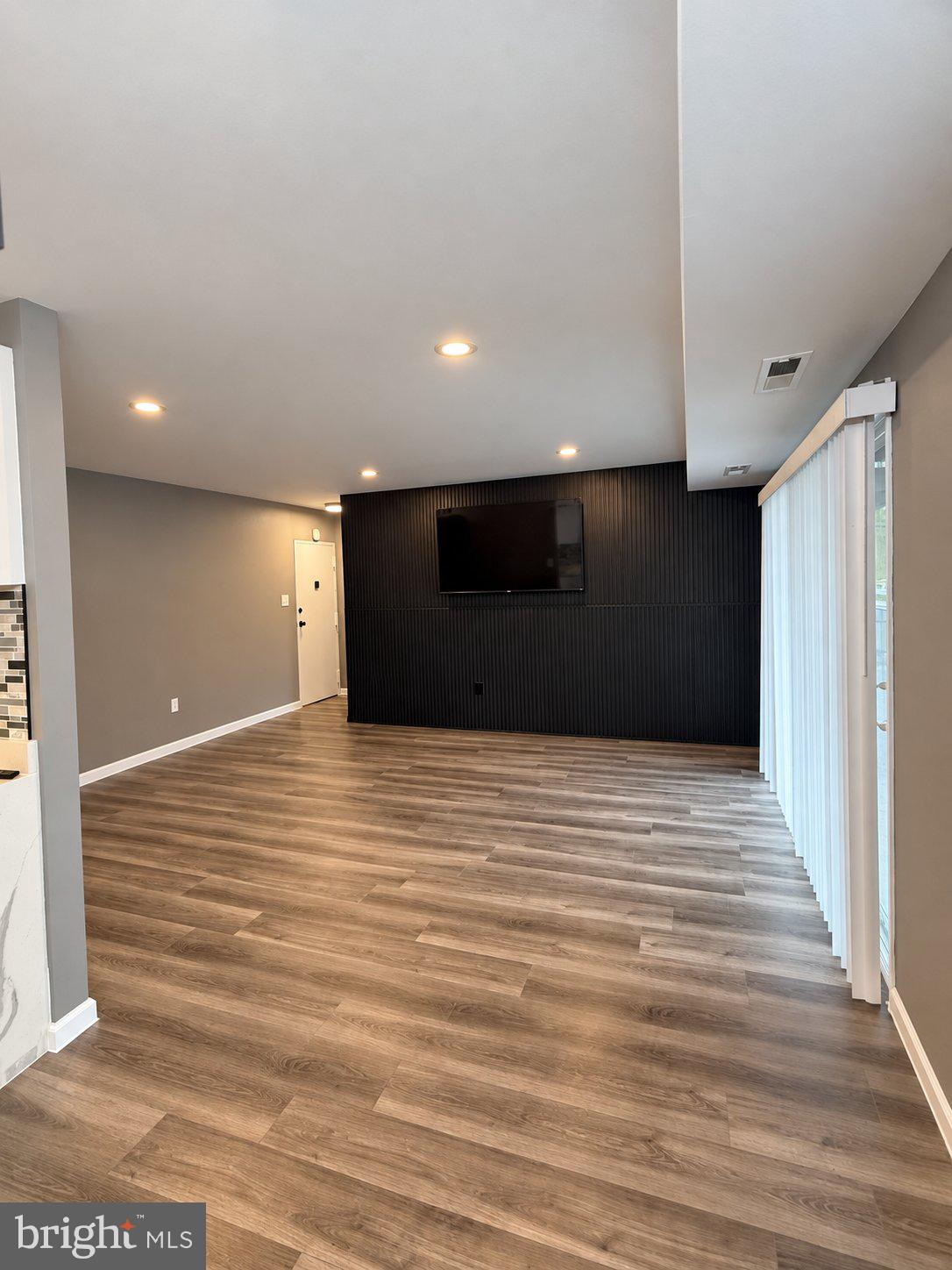 5452 85th Avenue 103