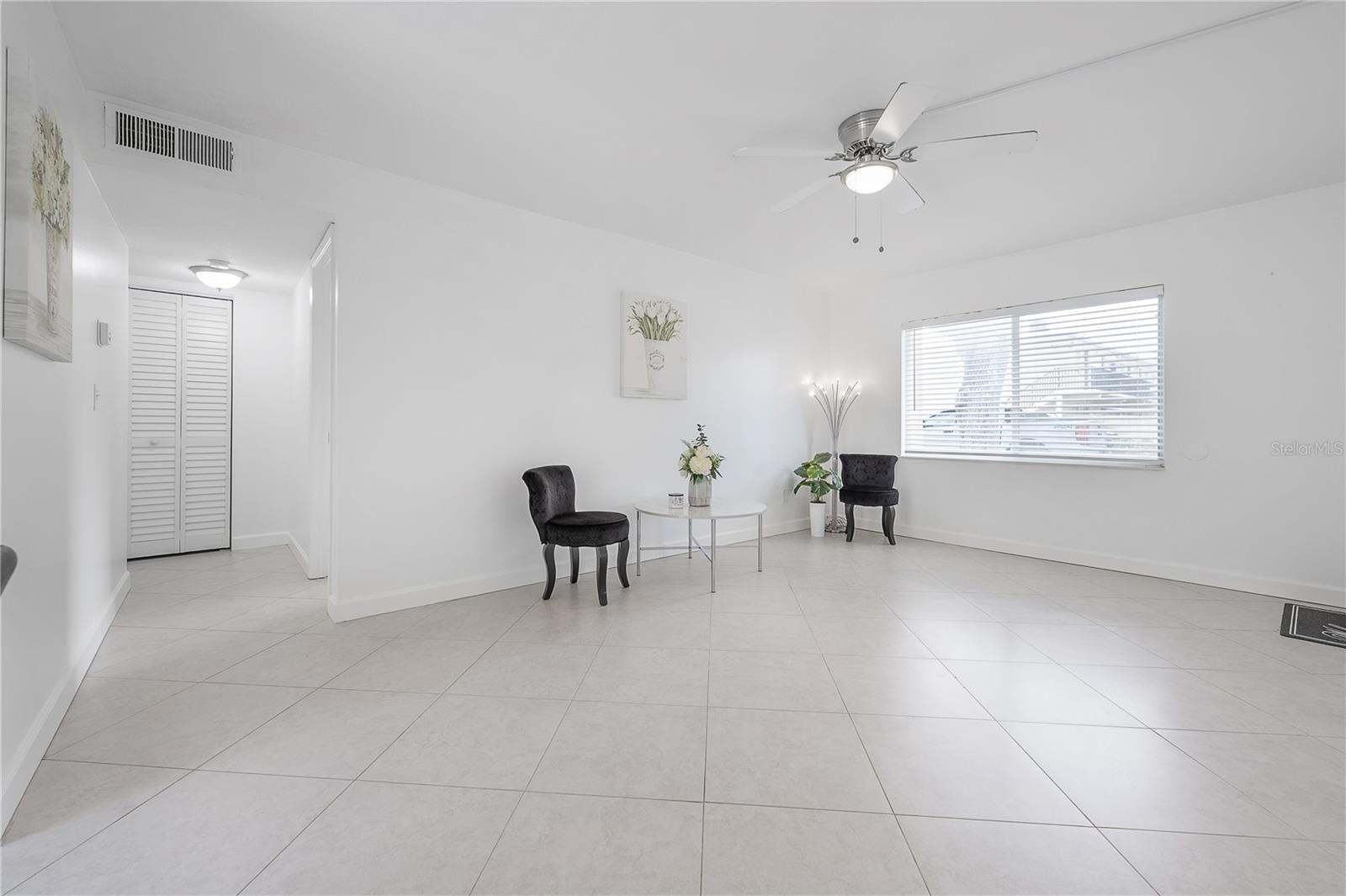 3206 W Azeele Street 129