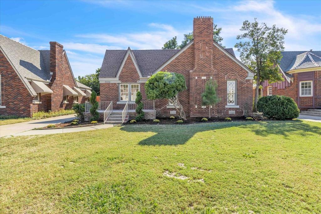 Nestled in the heart of the Shepherd Historic Neighborhood, this darling bungalow has been completely restored to perfection. With all-new plumbing, electrical, HVAC, light fixtures, flooring, and walls, nearly every surface has been thoughtfully updated. The roof was replaced just this month, adding the final touch to this charming home. Come experience modern convenience within a timeless, historic setting!
