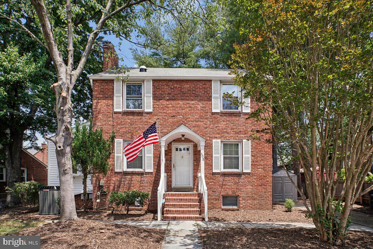 605 N Frederick Street