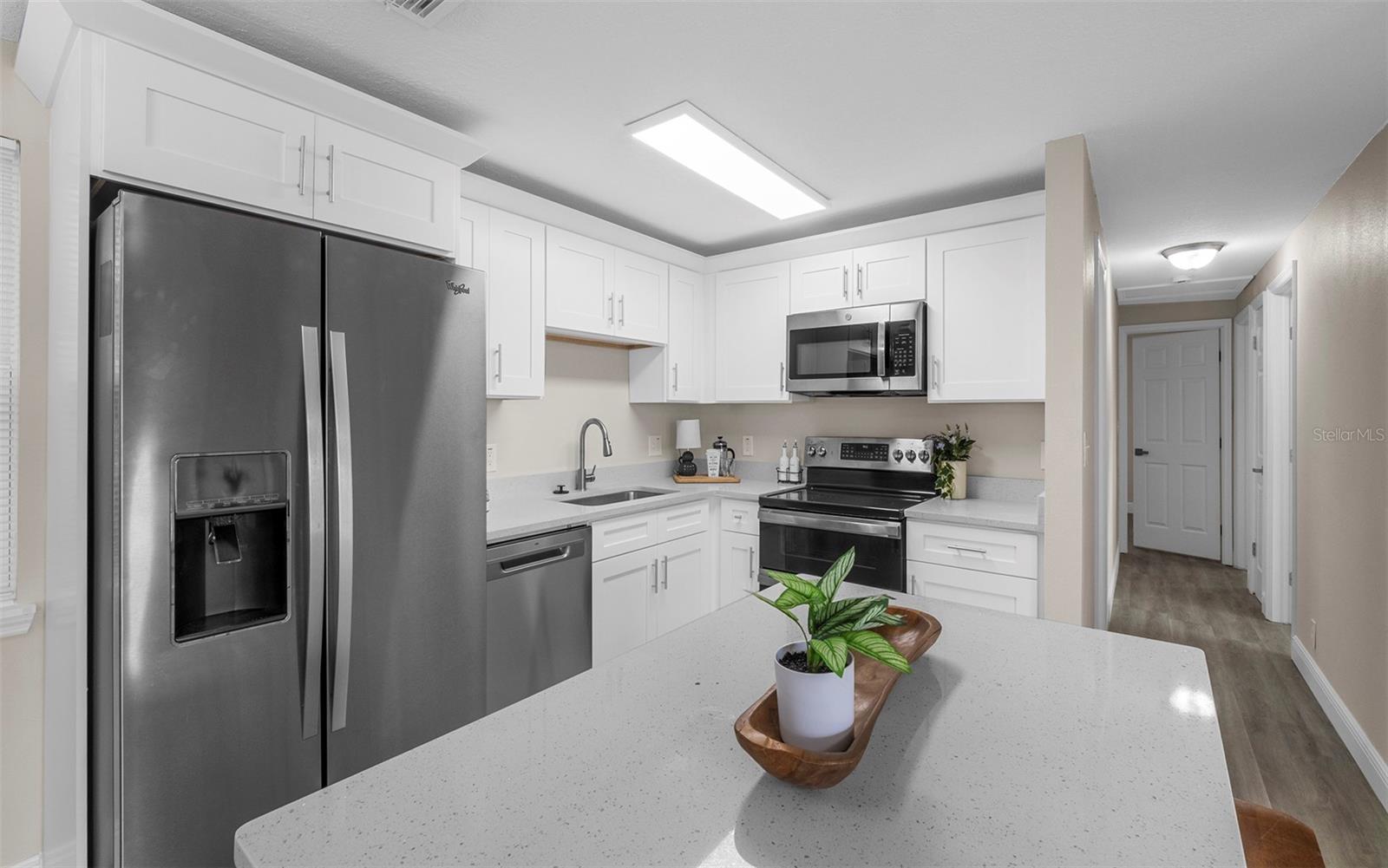 3601 E Giddens Avenue