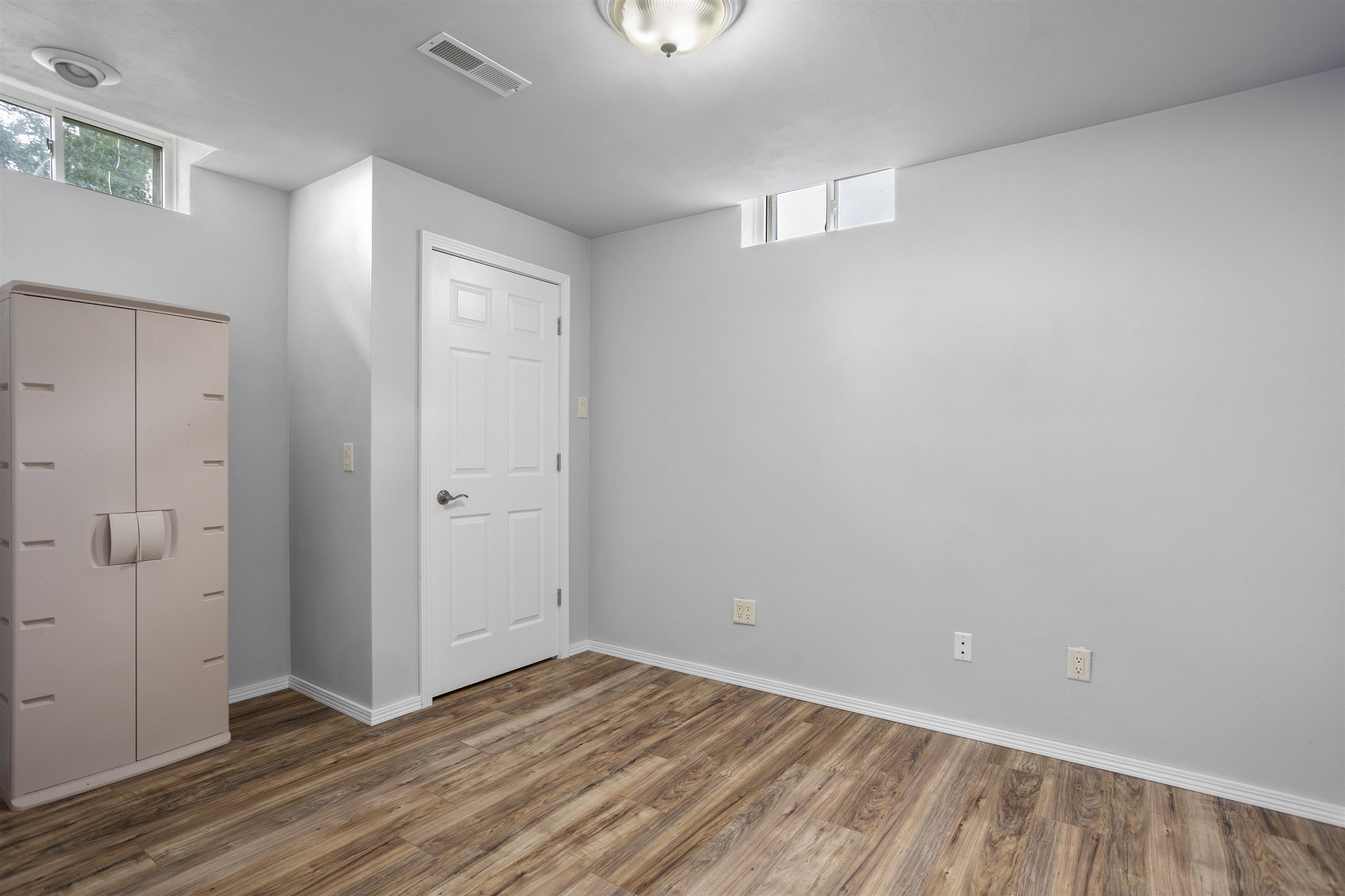 1501 E WYNDMERE Drive