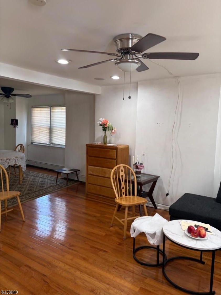34 Cedar Ave