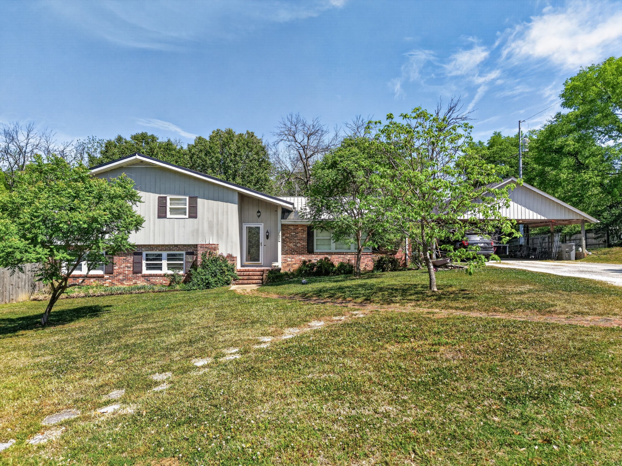 1601 Swanson Blvd