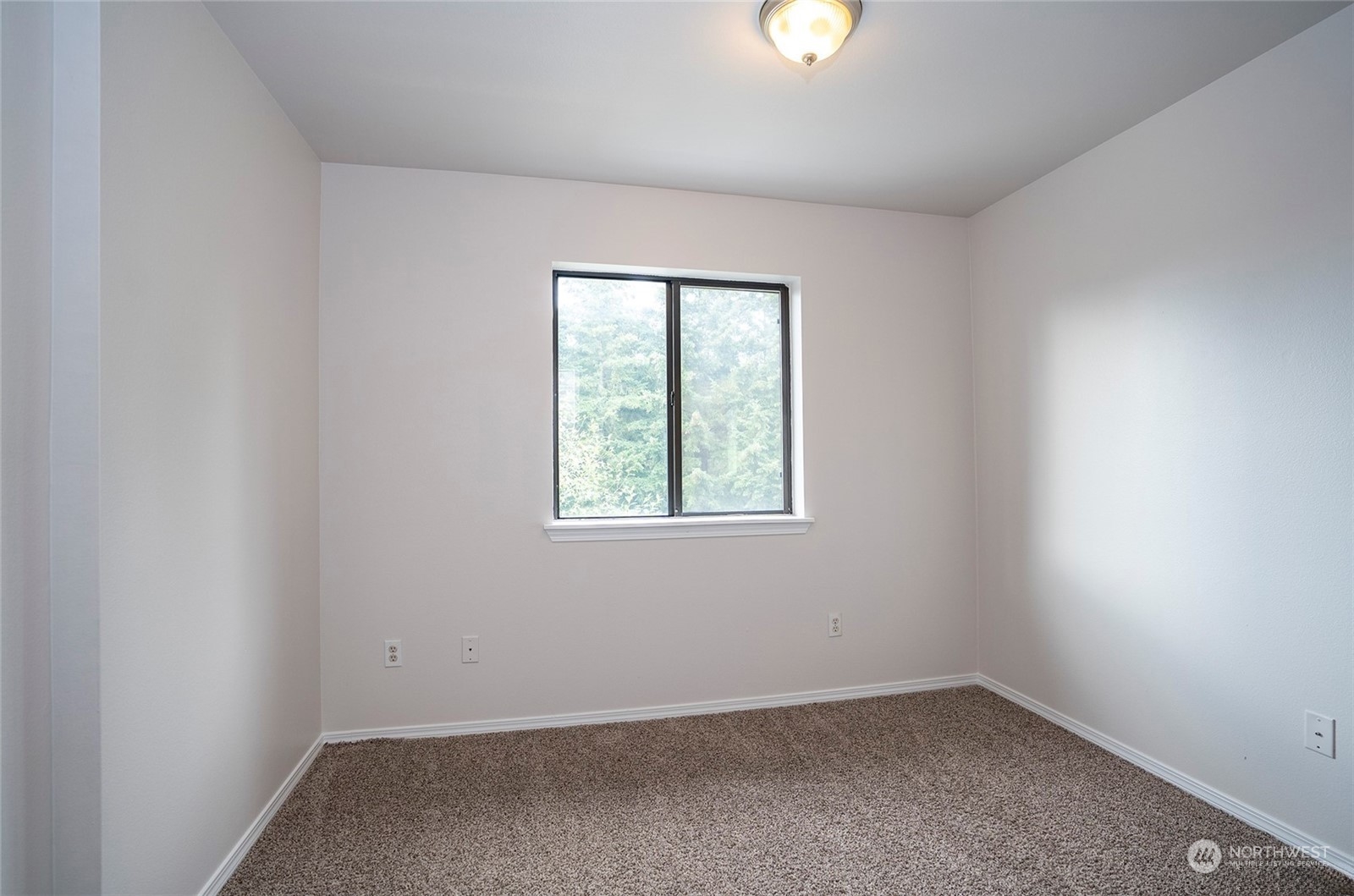 935 Holly Drive