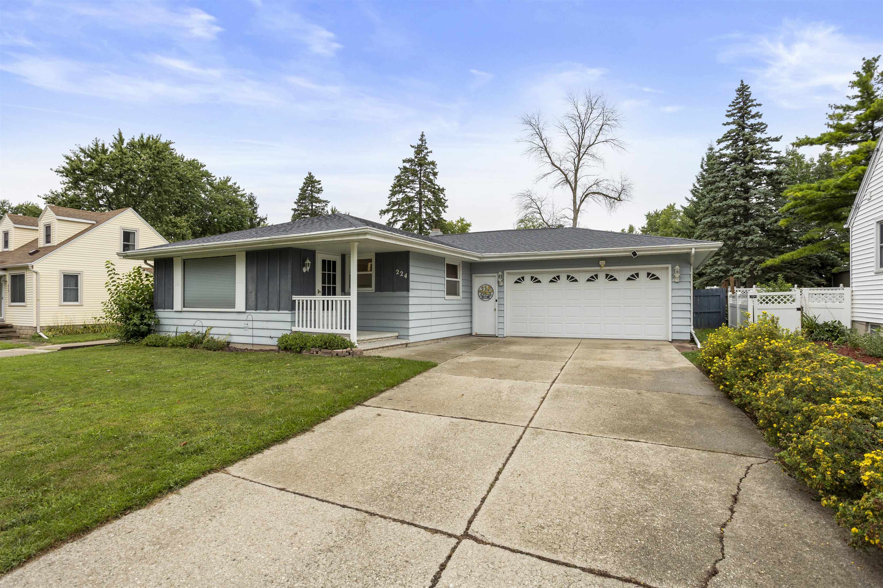224 E Taft Avenue