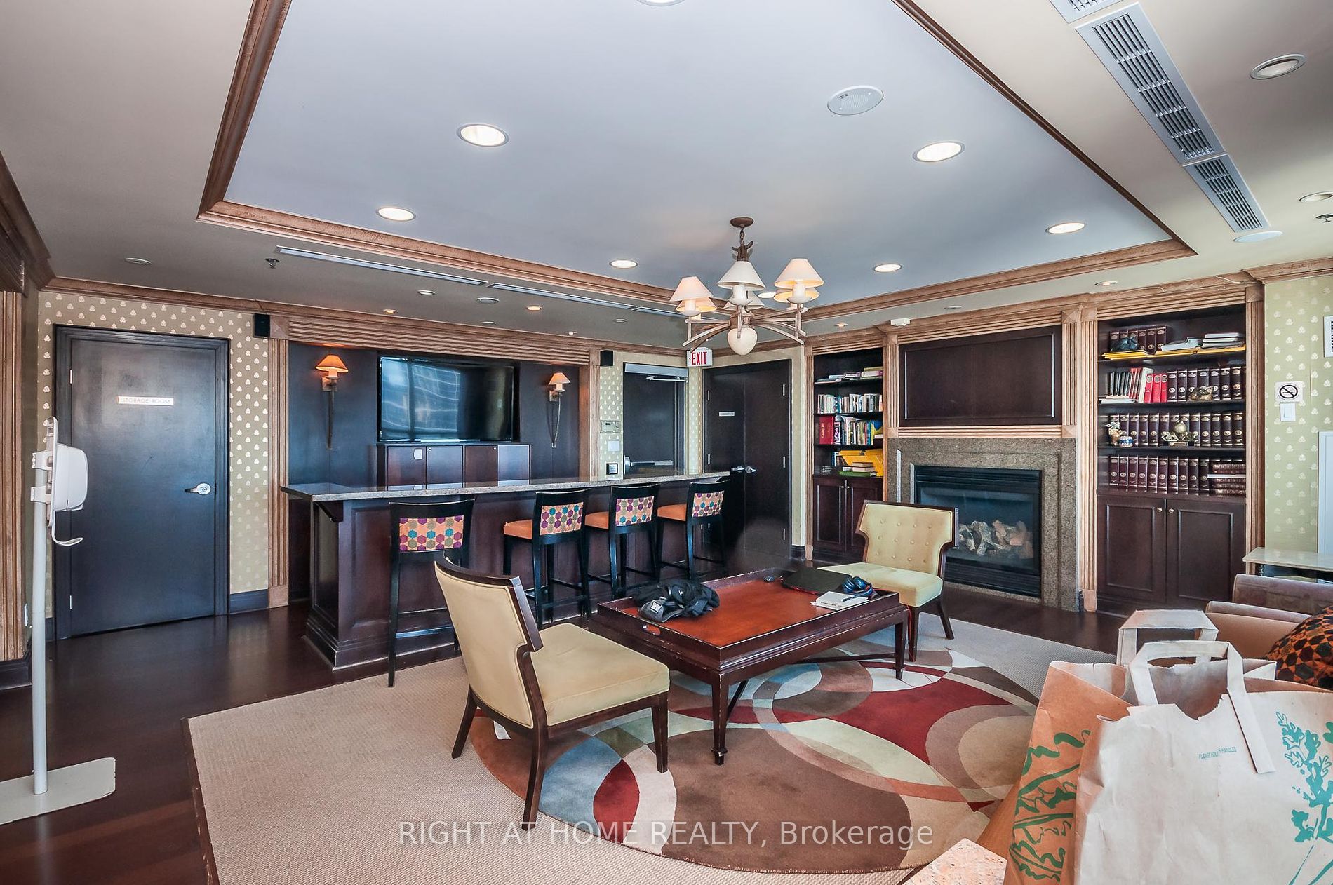 188 Doris Ave 2103