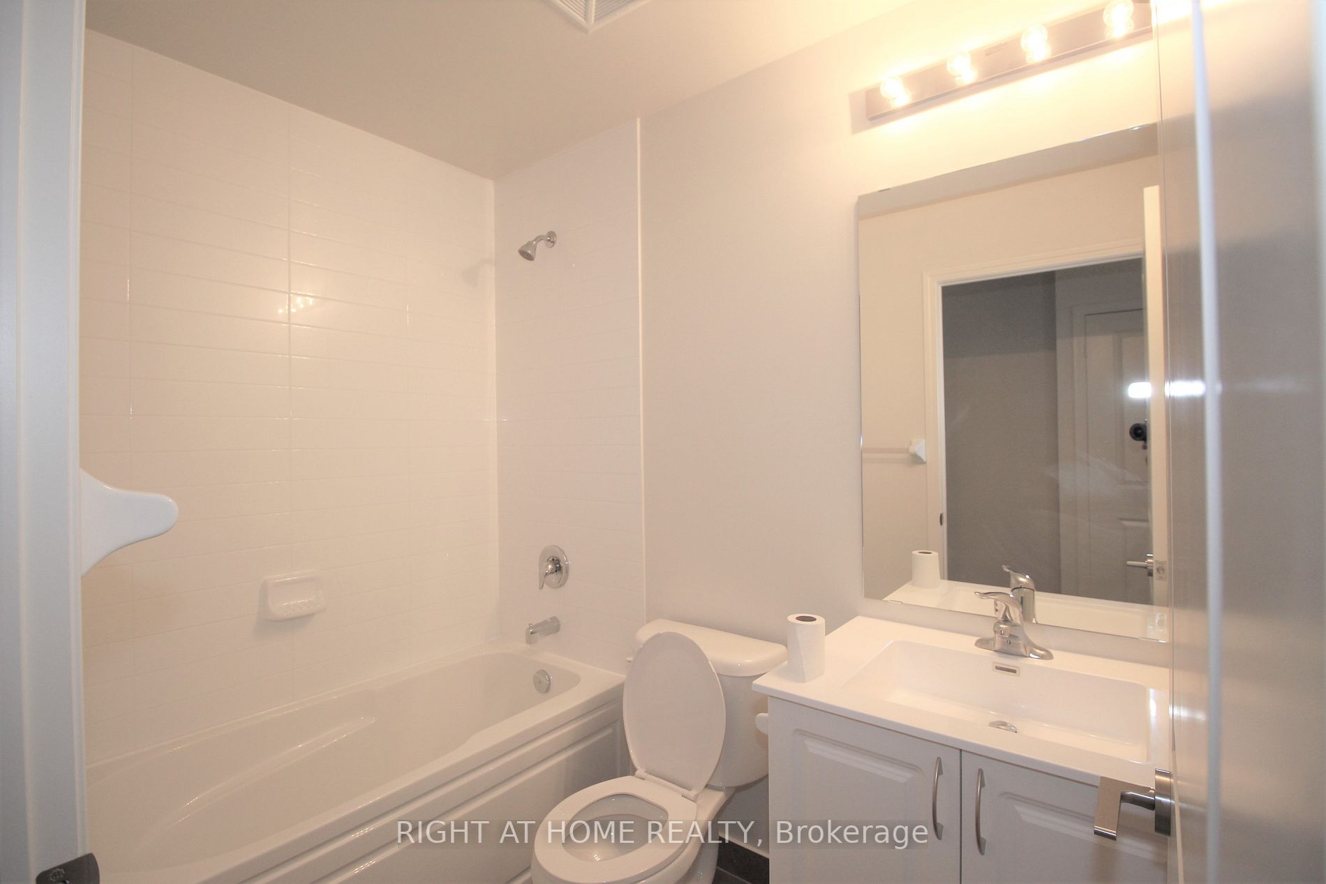 39 Annie Craig Dr 1214