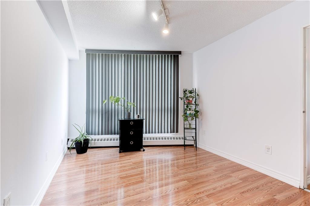 150 CHARLTON Avenue E 308