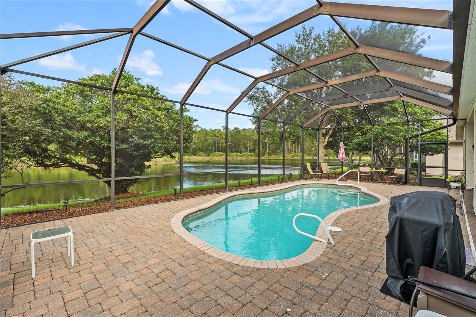 1283 Royal Pointe Lane