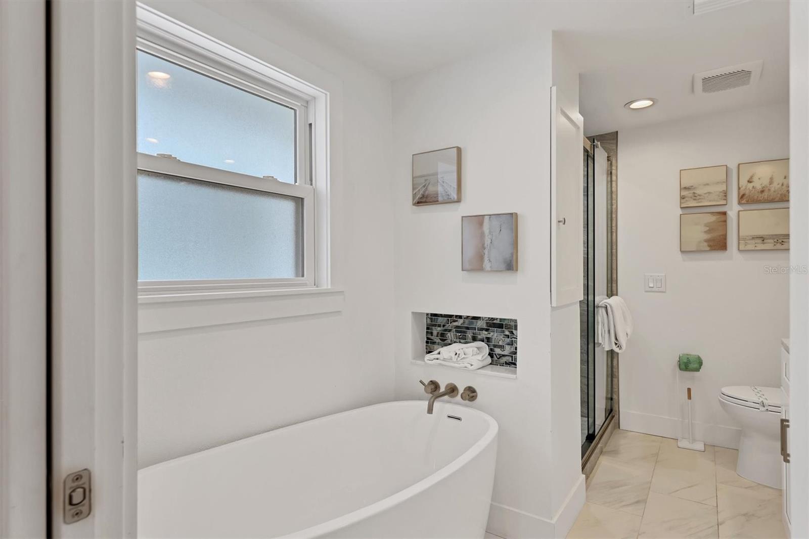 270 Gladiolus Street