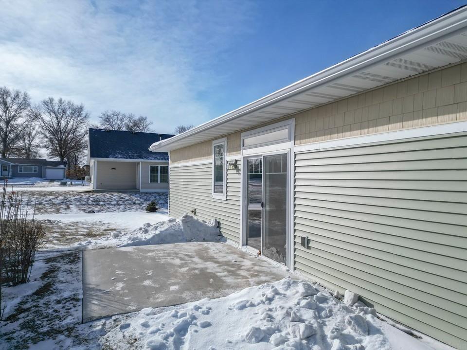 812 Parkside Lane