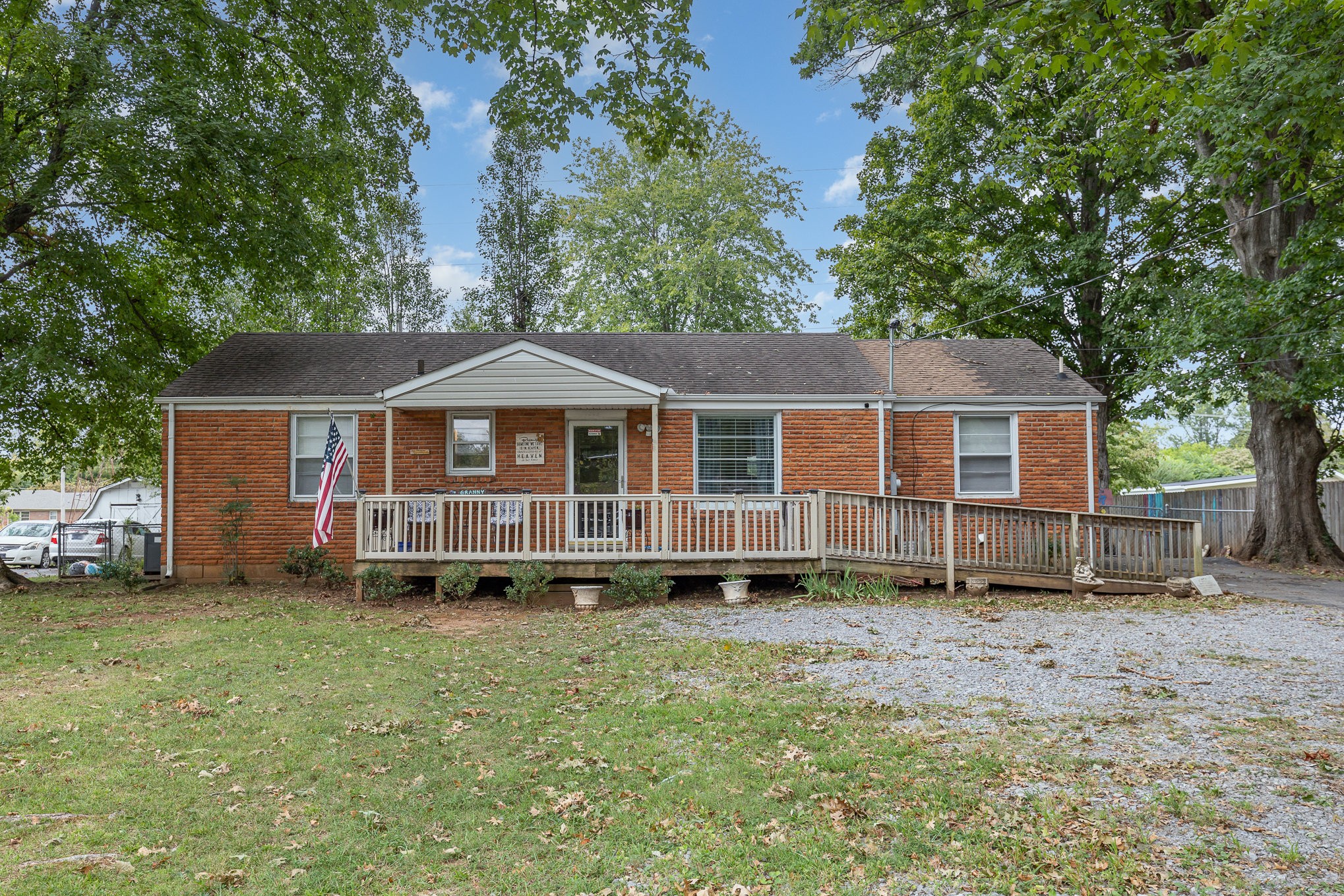 1803 Atlas St