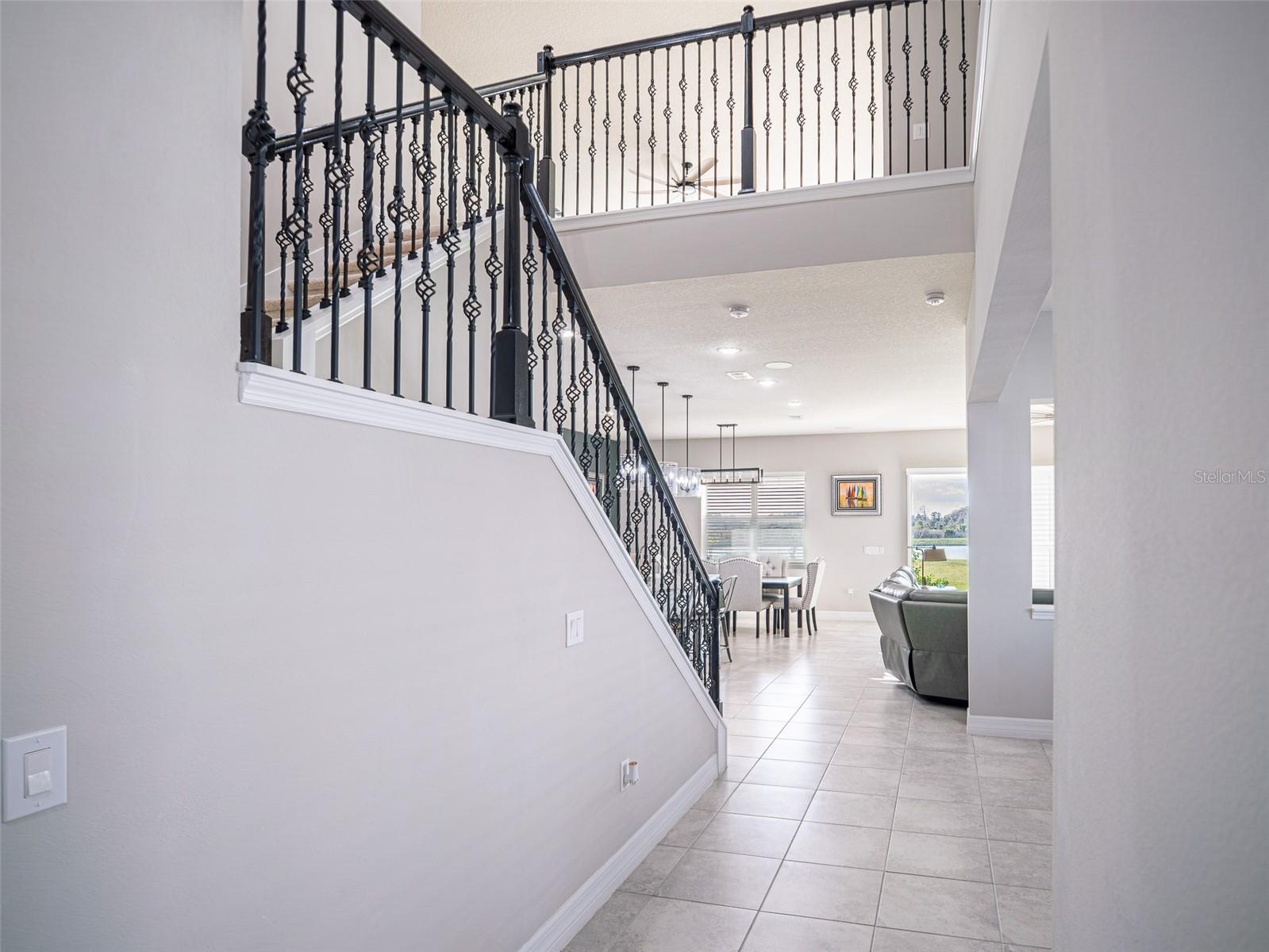 2206 Weatherly Way