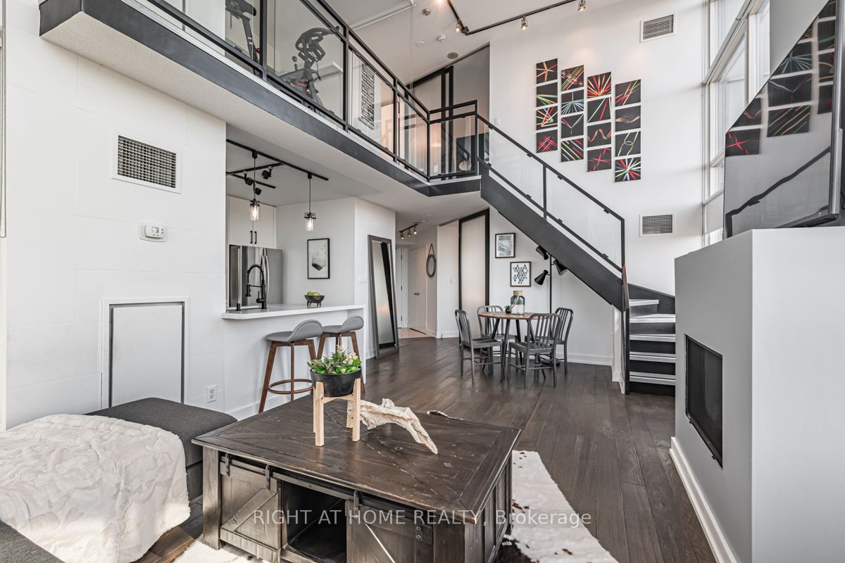 200 Manitoba St 235