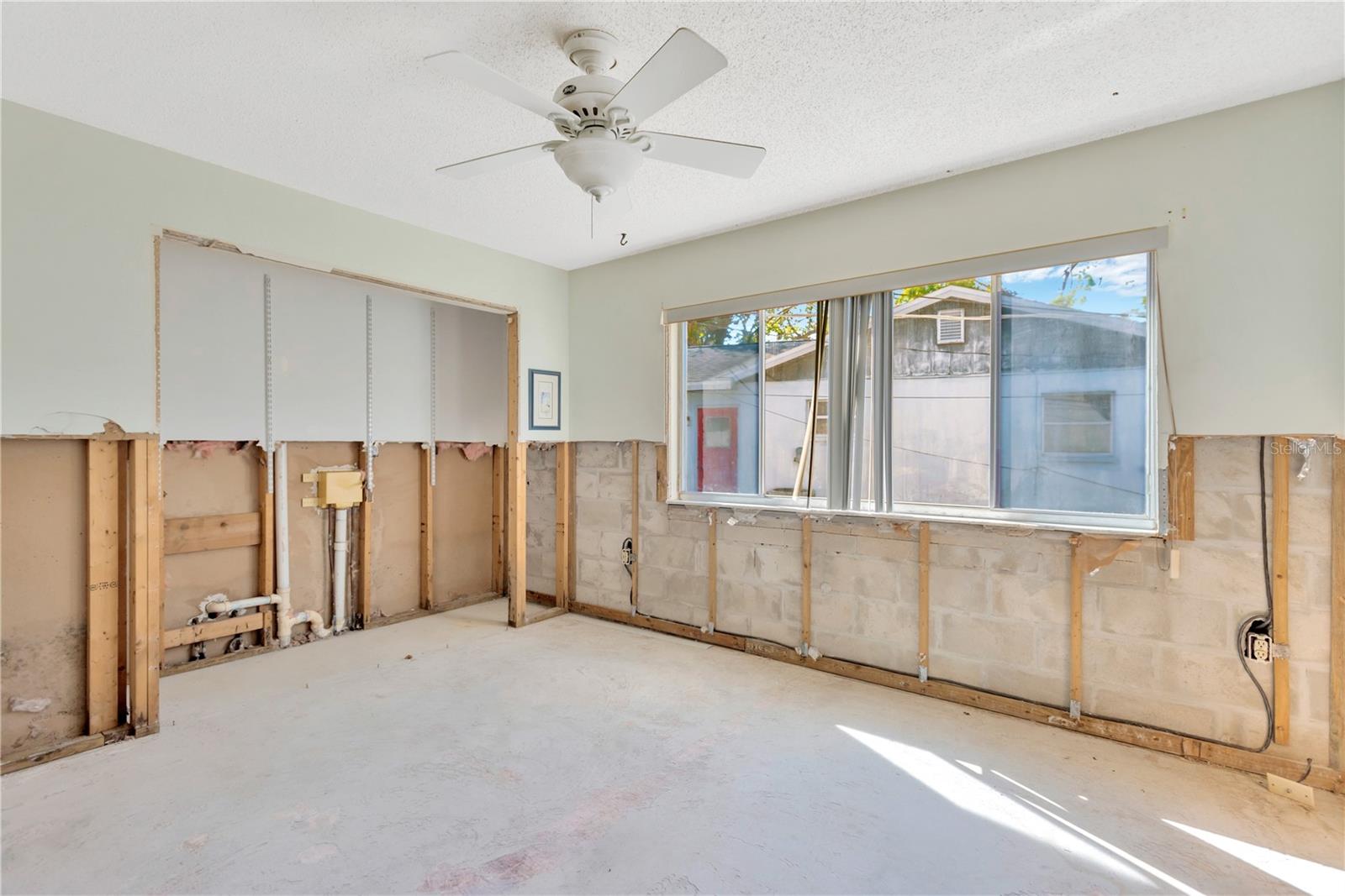 2414 16th Street W