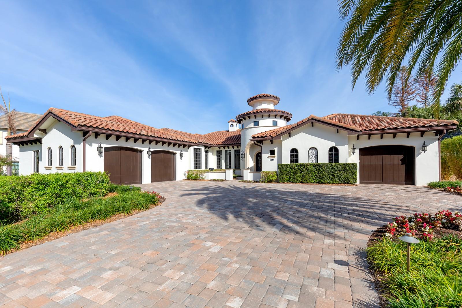 9144 Isleworth Gardens Drive, Windermere, FL