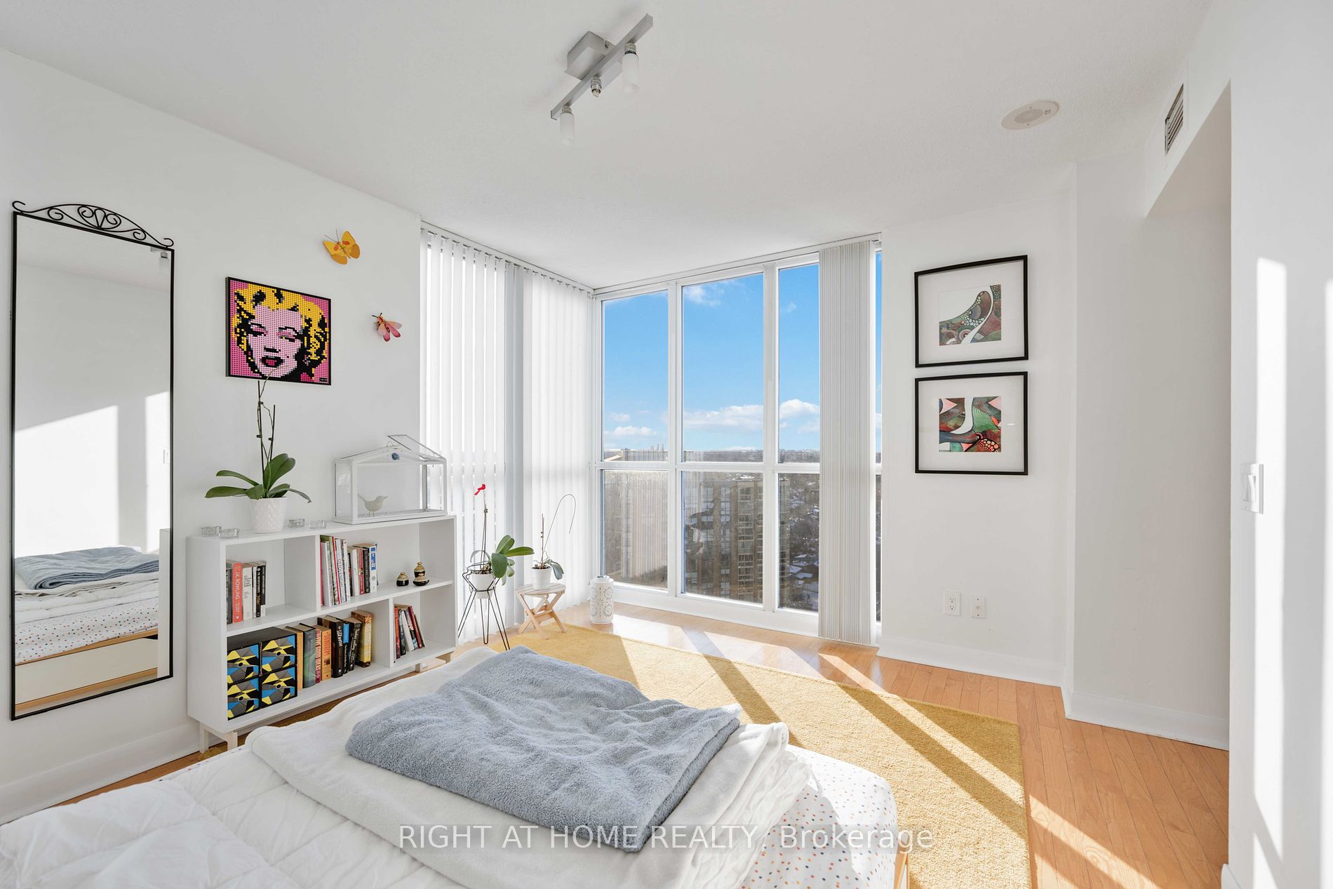 4968 Yonge St 3015