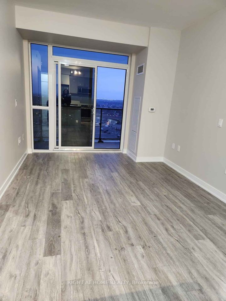 4699 Glen Erin Dr 1010