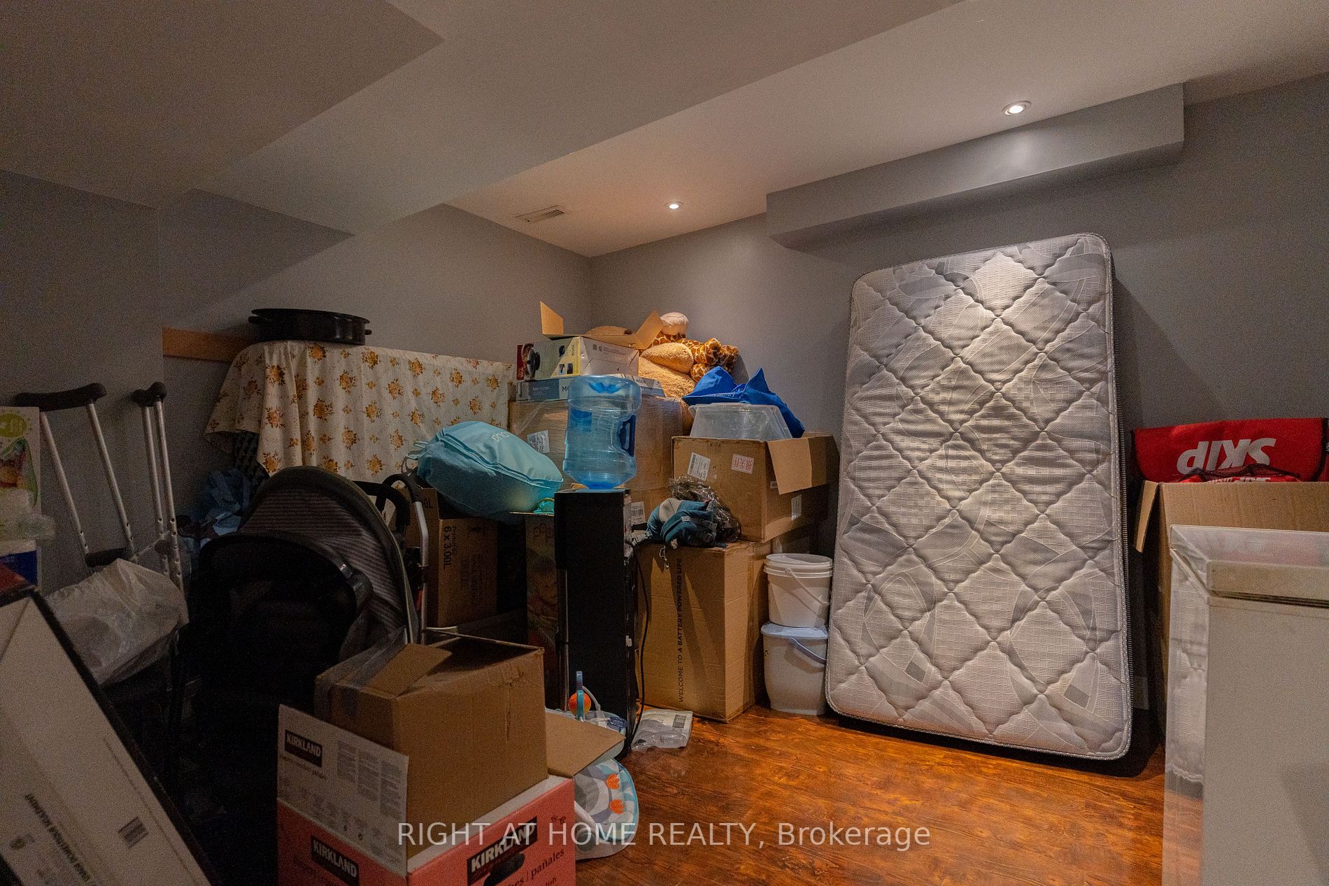 1 Ramblewood Dr