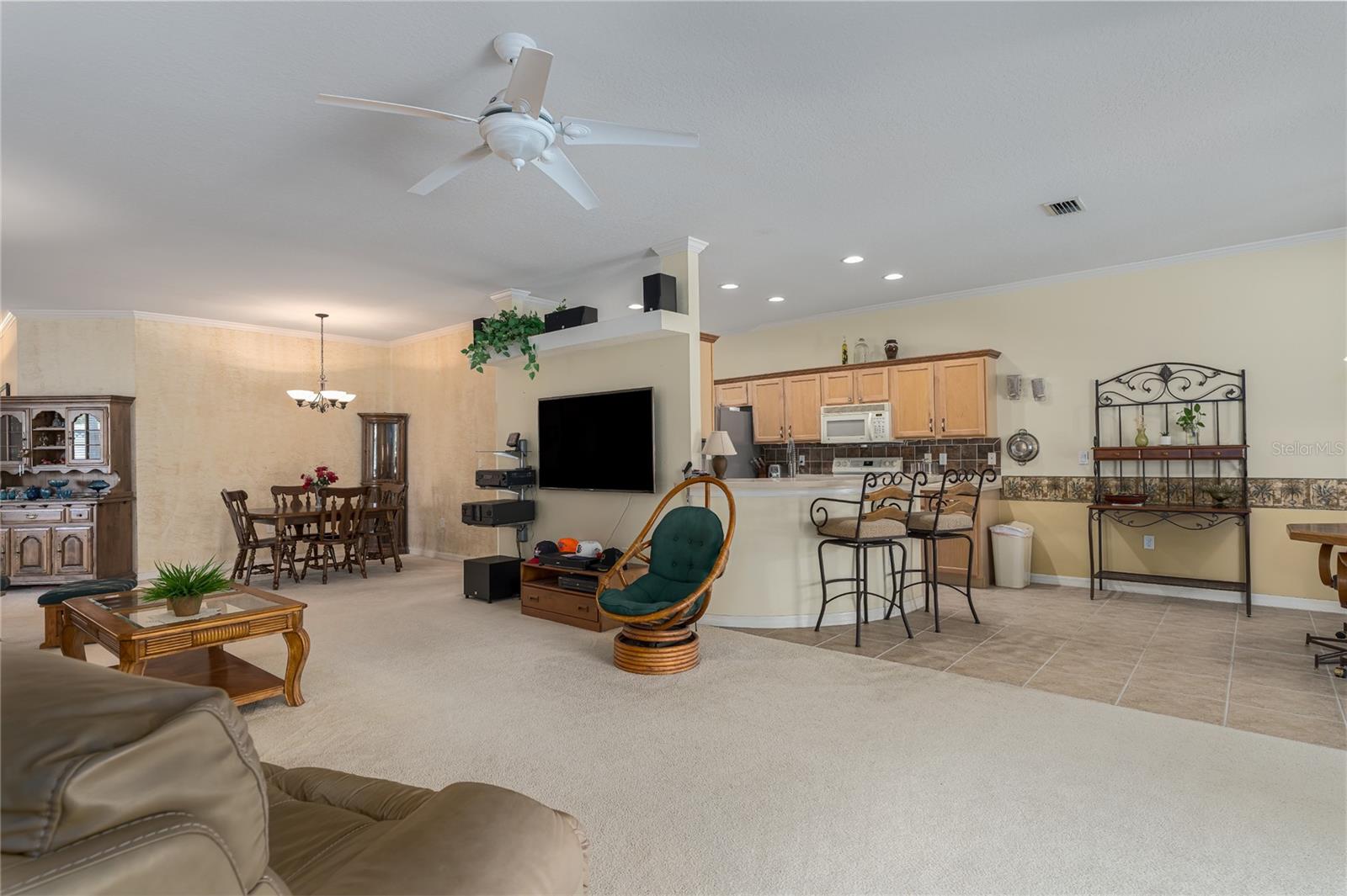 6122 Broad River Run