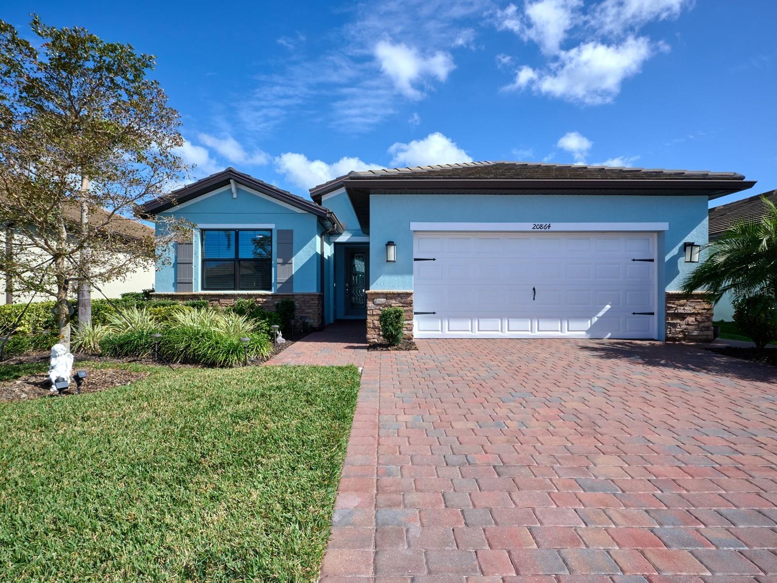 20864 Fetterbush Place