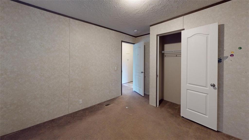 104 S 6th Street