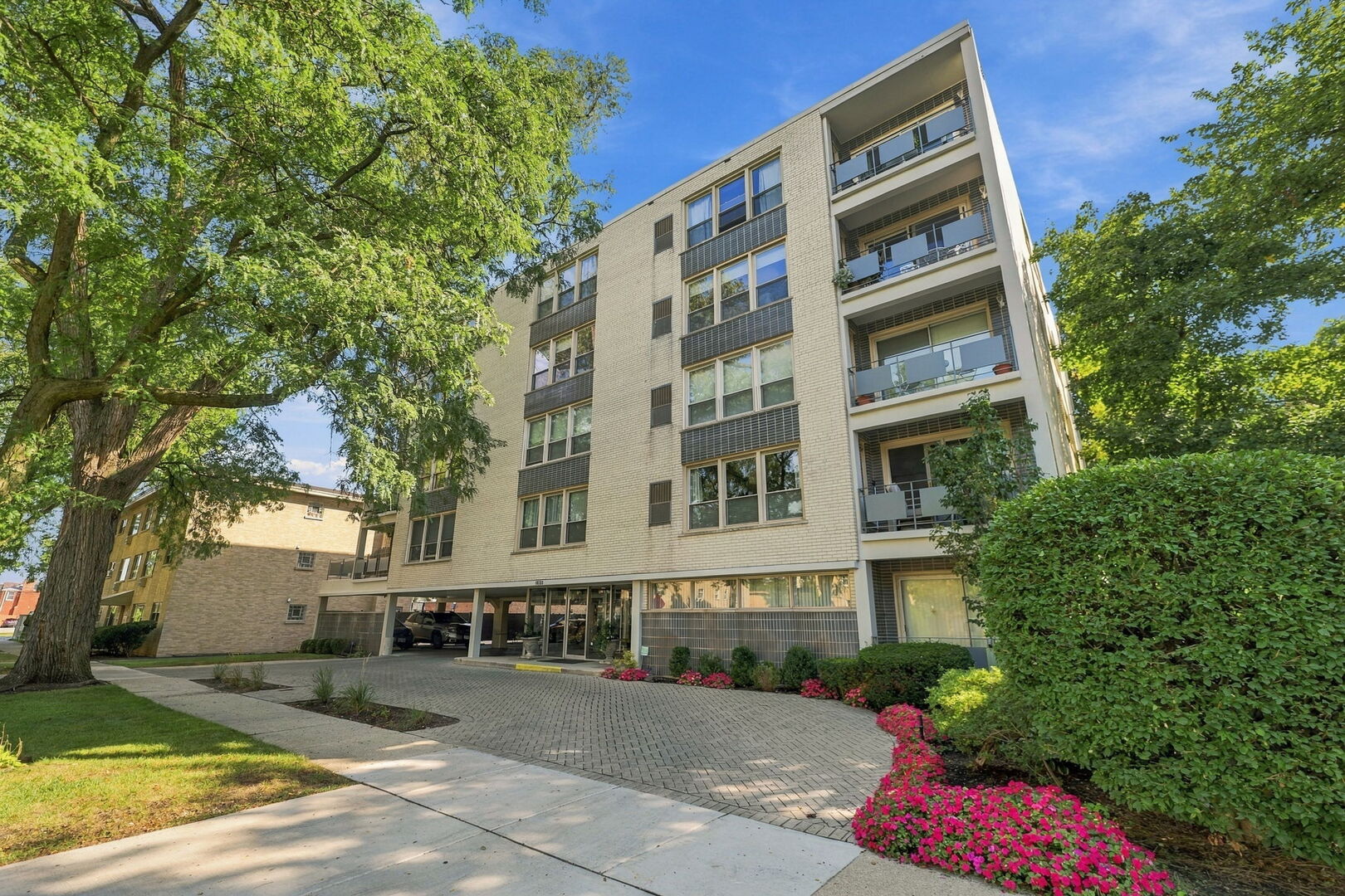 A River Forest desire- expansive and well-maintained 3-bedroom, 2-bath condominium offering approximately 1,750 square feet of comfortable living space.    Property Highlights * Approximately 1,750 square feet * 3 Bedrooms | 2 Bathrooms * Spacious primary suite with private bath * Large living room and formal dining room * Private balcony (scheduled for fresh paint) * Newer windows in one bedroom (approximately 3 years old) * Two parking spaces (1 covered, 1 exterior) * Party room for resident use * Common laundry facility * Dedicated storage space * HOA includes water * Approximately 12-minute walk to Dominican University * Close to restaurants, shopping, parks, and public transportation * Pet-free building A wonderful opportunity to own a spacious condominium in one of River Forest's most sought-after communities.