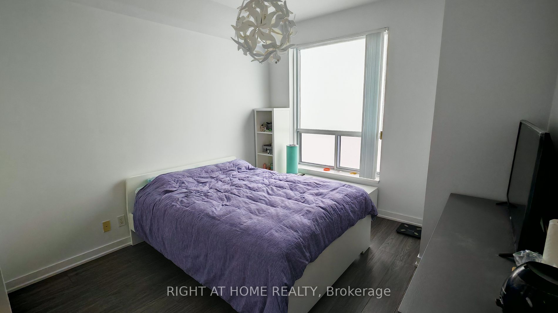 36 Lee Centre Dr PH502