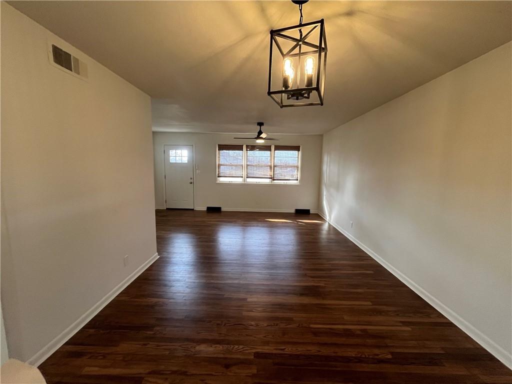 204 W Grand N/A