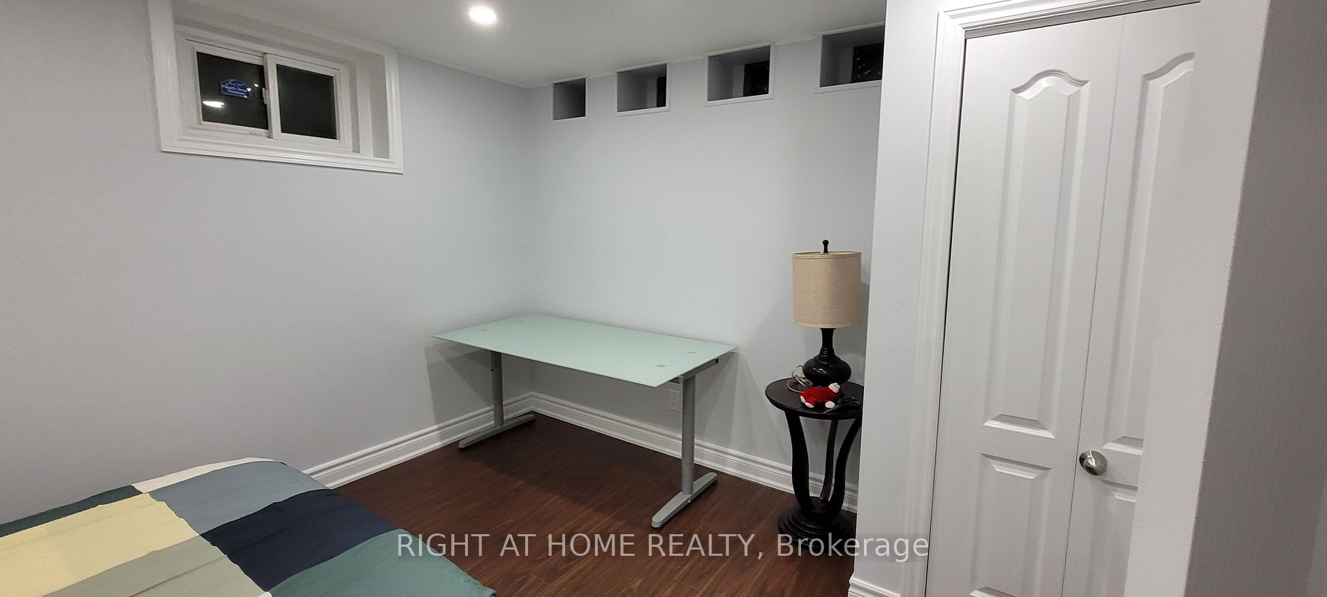 11 N Lesterwood Cres