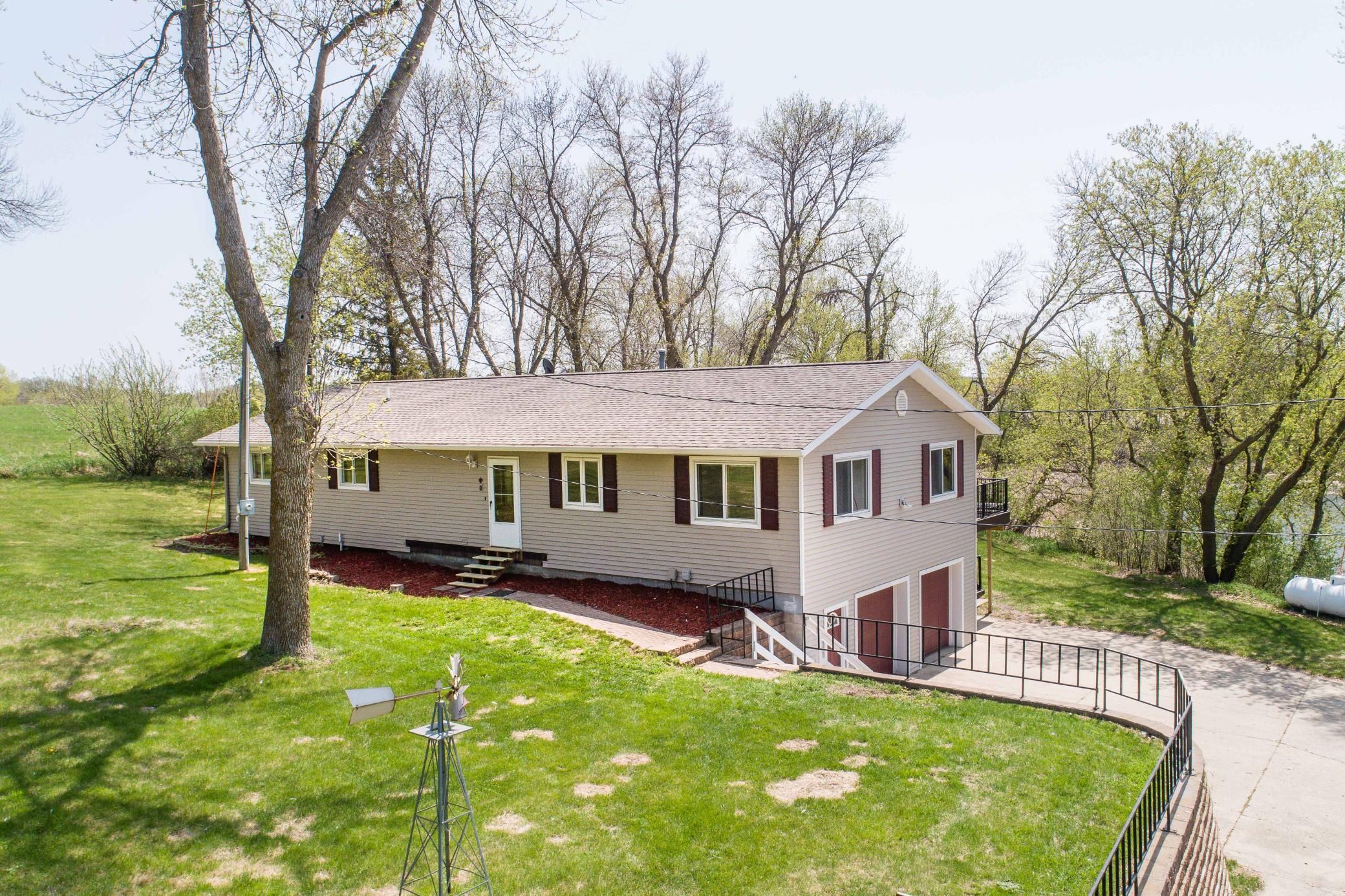 18739 County Highway 33