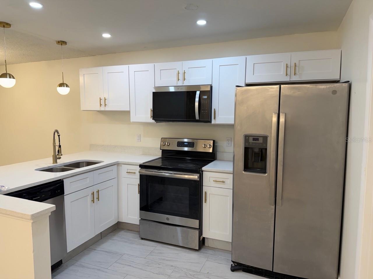 2711 Willow Run