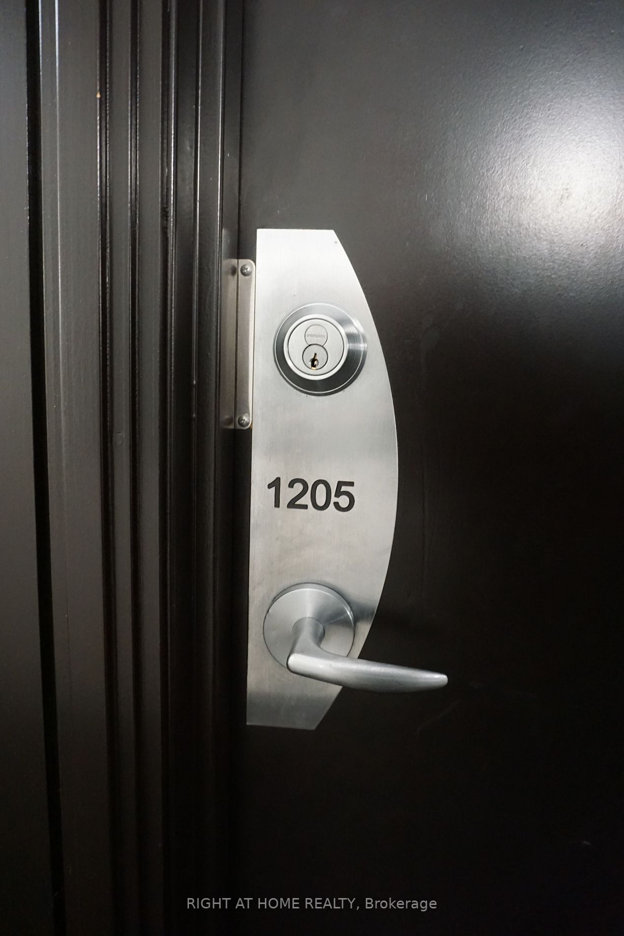 33 E Sheppard Ave 1205