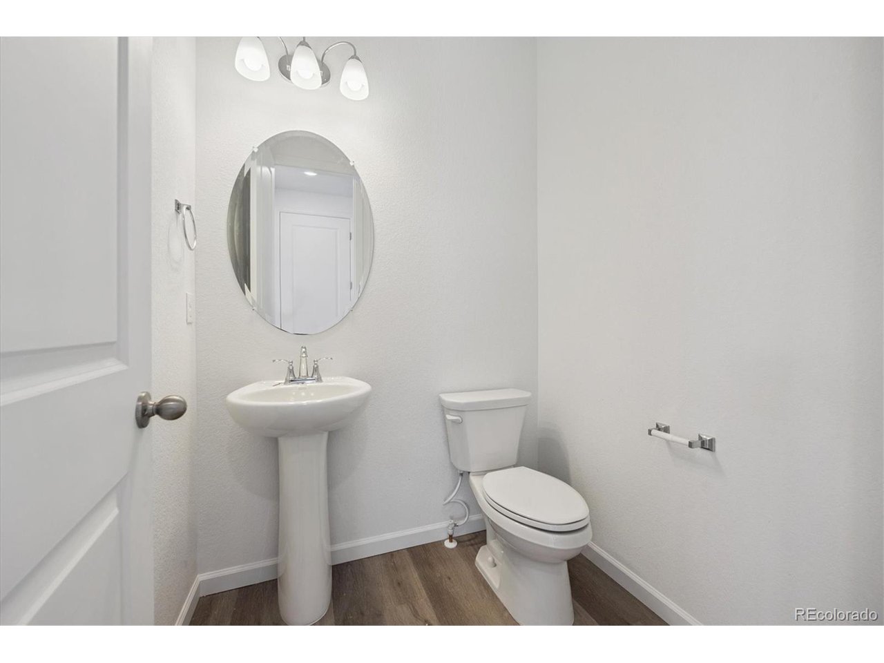 **!!MOVE-IN READY!!**SPECIAL FINANCING AVAILABLE**This Lapis comes ready to impress with two stories of smartly inspired living spaces and designer finishes throughout. The main floor is ideal for entertaining with its open layout. The great room welcomes you to relax and flows into the dining room and well-appointed kitchen which features a quartz center island, walk-in pantry and stainless steel appliances. A flex room, powder and mud room that is off the garage completes the main floor. Retreat upstairs to find two secondary bedrooms, with walk-in closets and shared bath that provide ideal accommodations for family or guests. The primary suite boasts a private bath and a spacious walk-in closet.