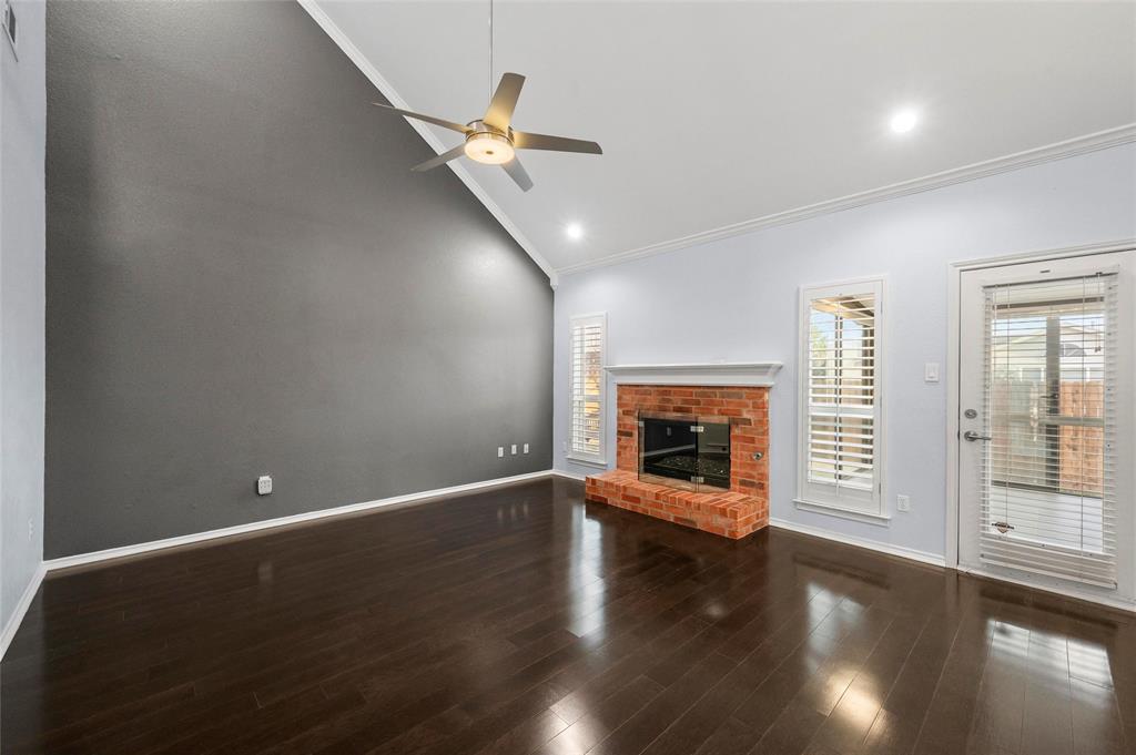 1819 Sandalwood Lane